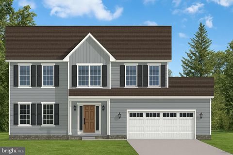 84 RED STONE LANE 41 HANOVER PA 17331