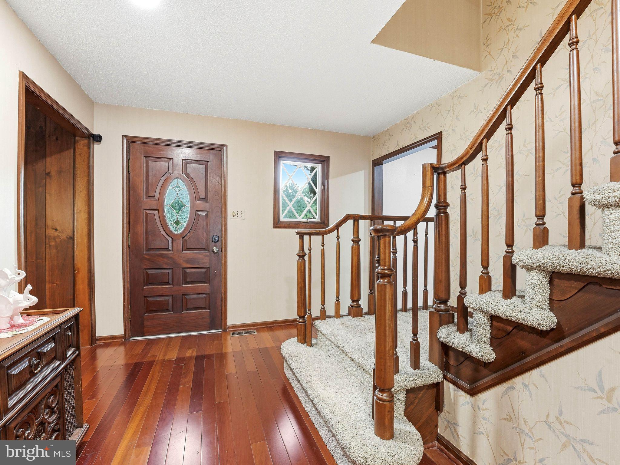 2 CARLTON ROAD