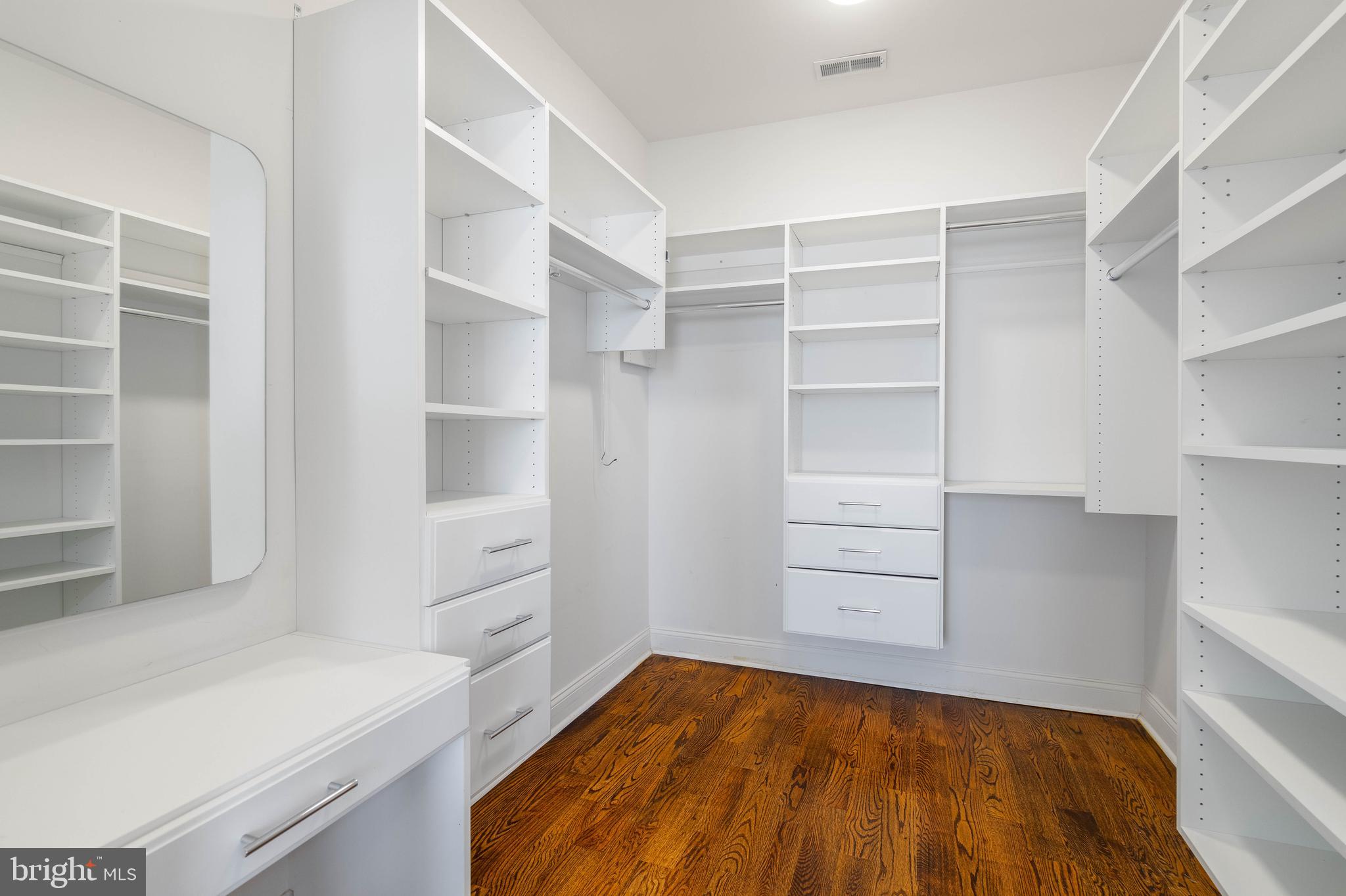 ART MUSEUM AREA - Residential