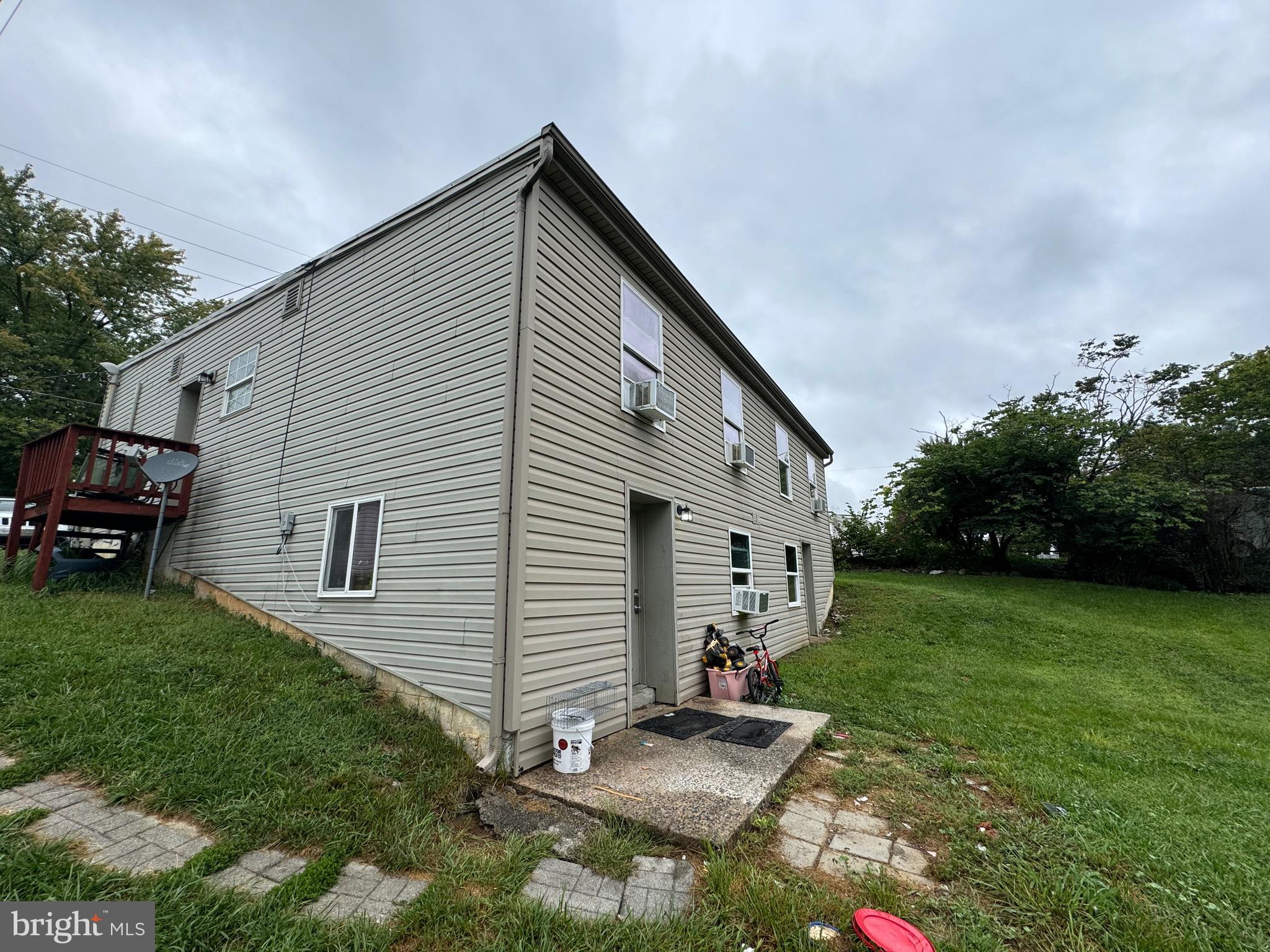 CHERRY HILL ESTATES - Residential Income