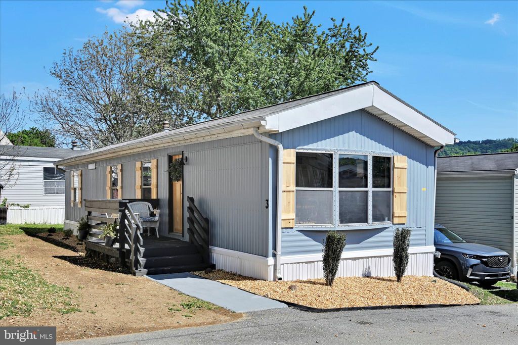 Photo of 230 Fairview Ave Avenue W #UNIT 3, MARIETTA, PA 17547 (MLS # PALA2087898)