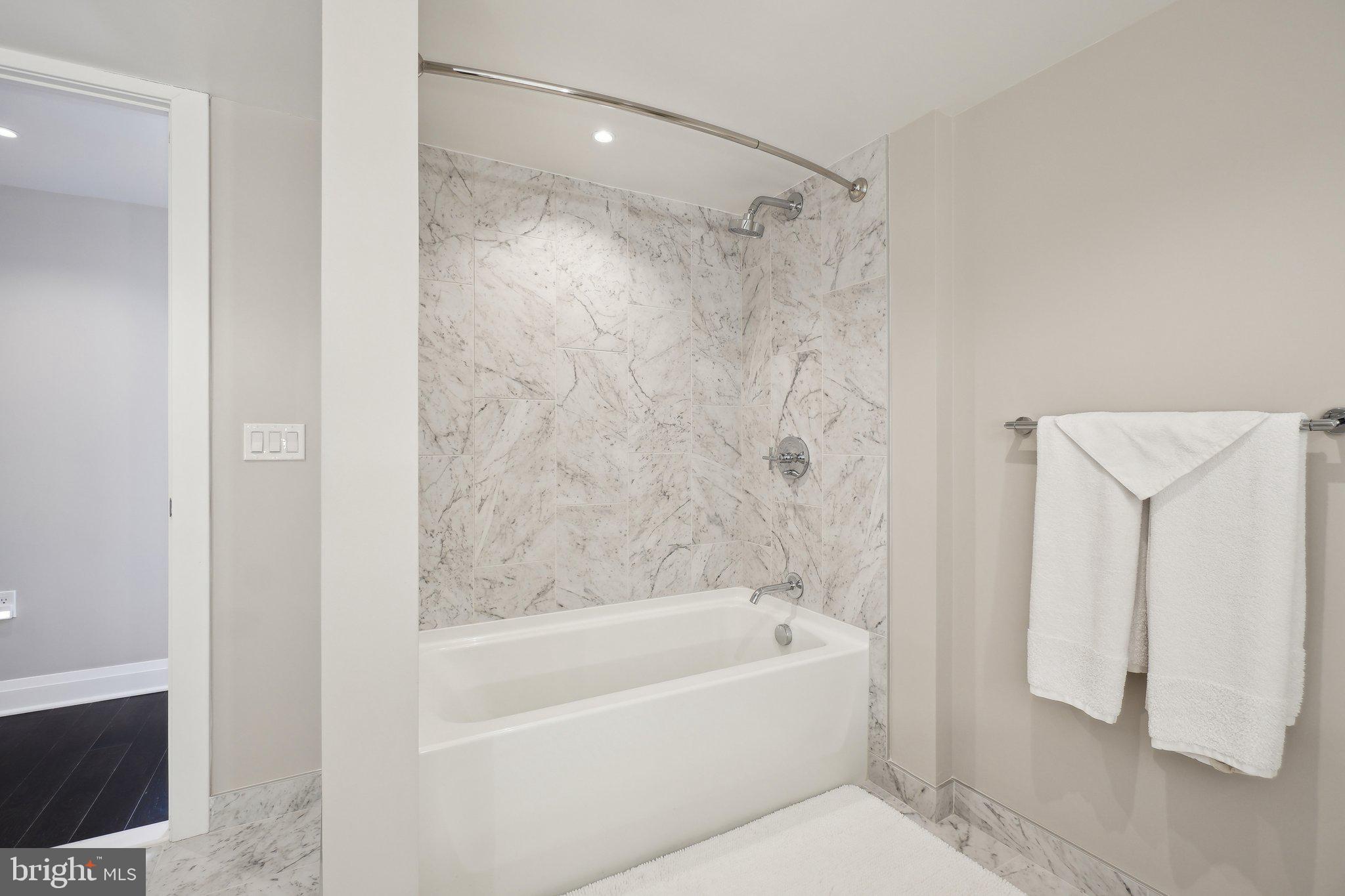 OLD TOWN NORTH - Residential