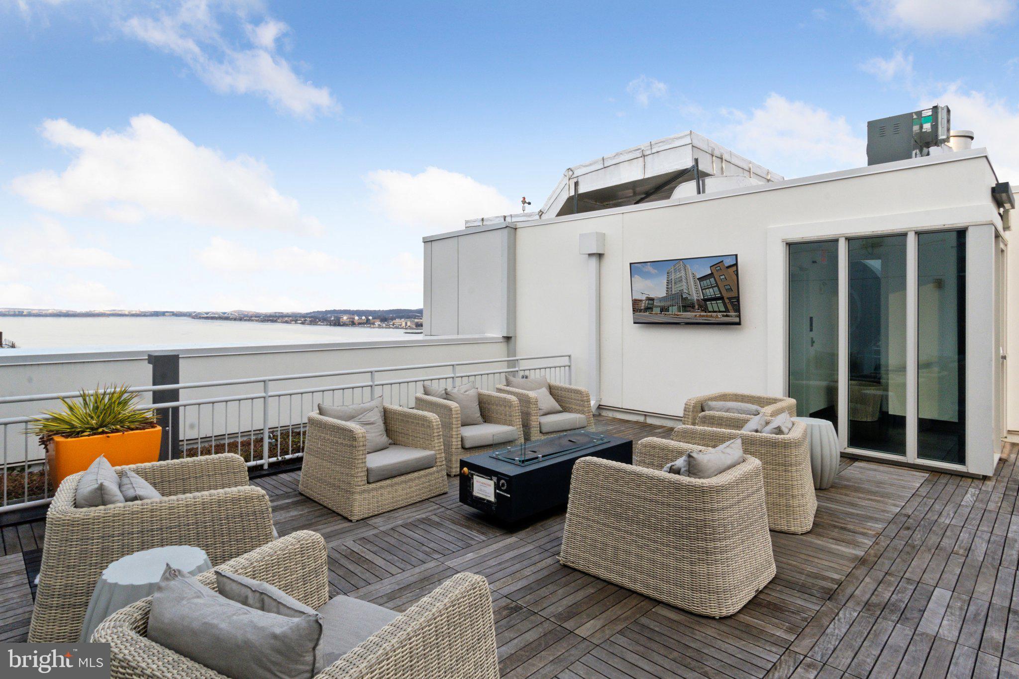 OLD TOWN NORTH - Residential