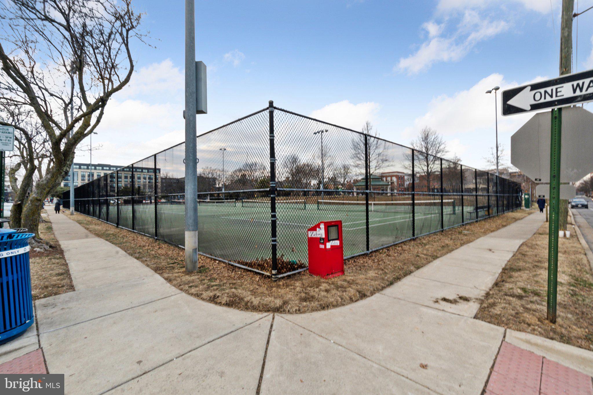 OLD TOWN NORTH - Residential