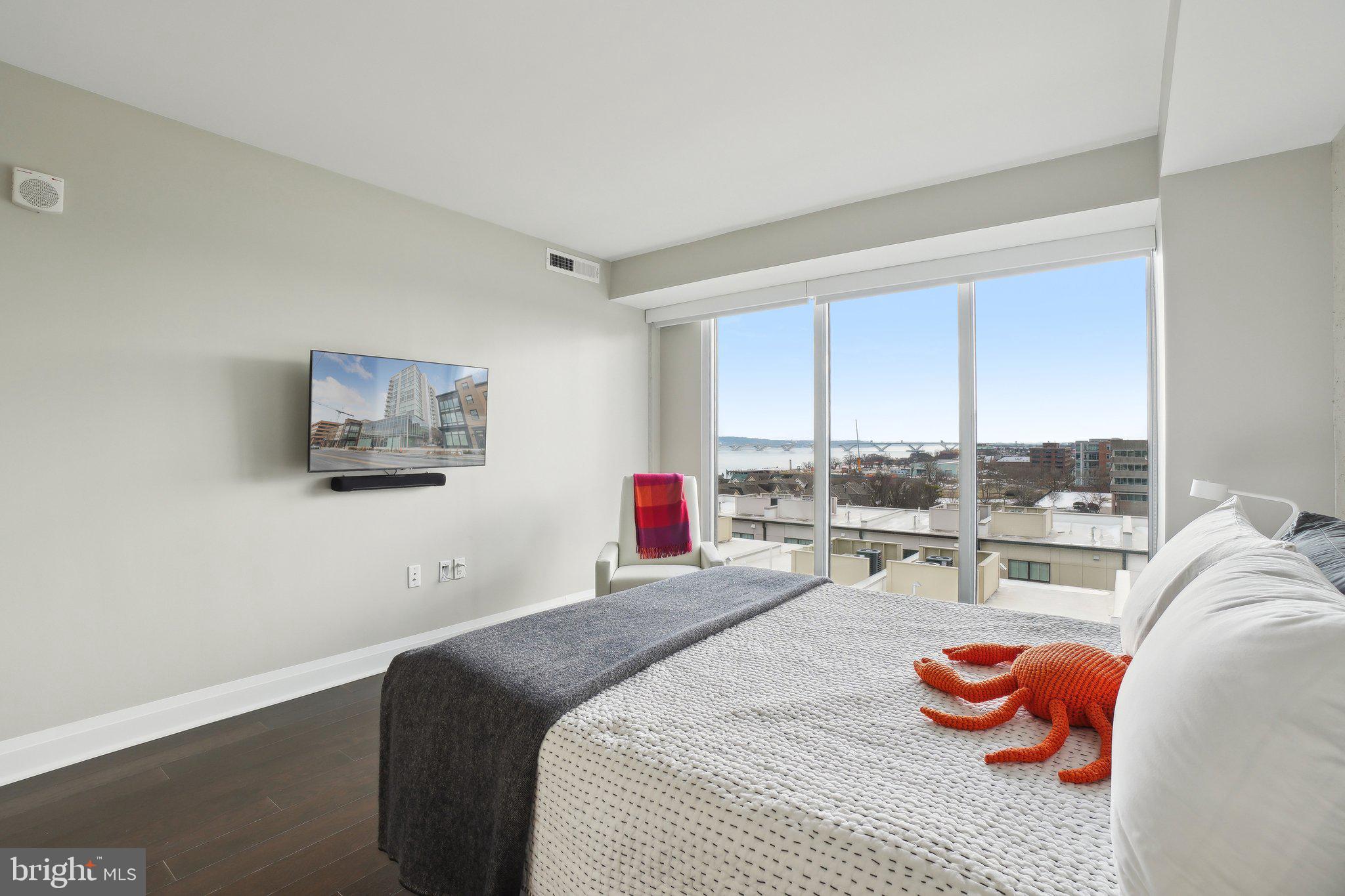 OLD TOWN NORTH - Residential