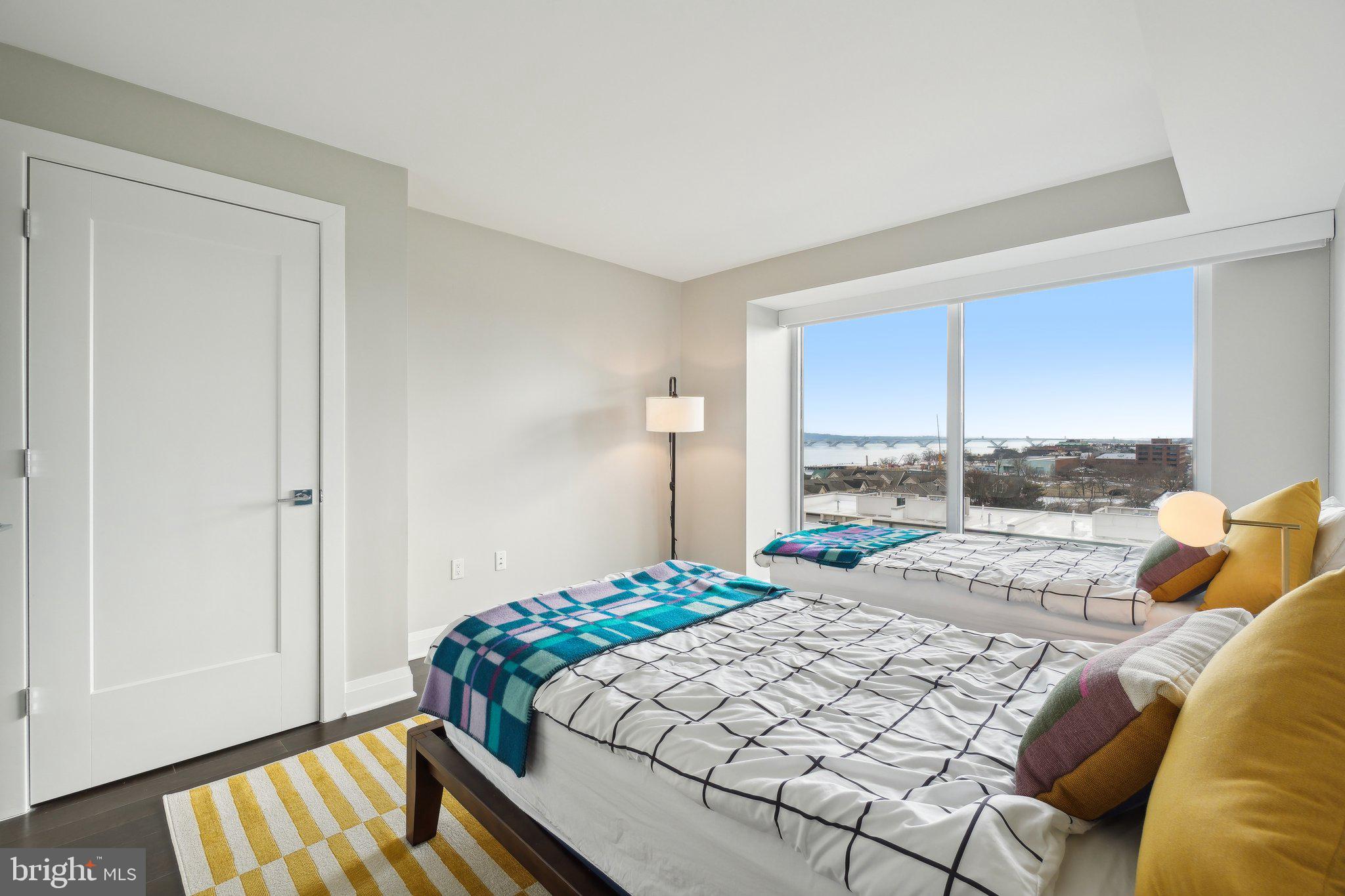 OLD TOWN NORTH - Residential