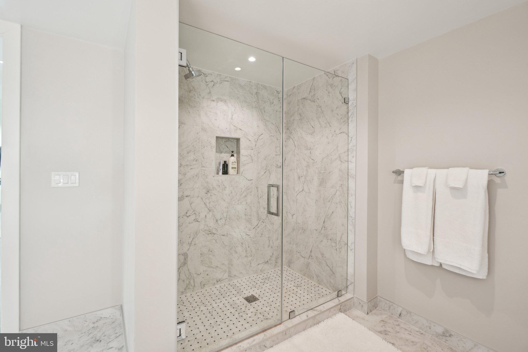 OLD TOWN NORTH - Residential