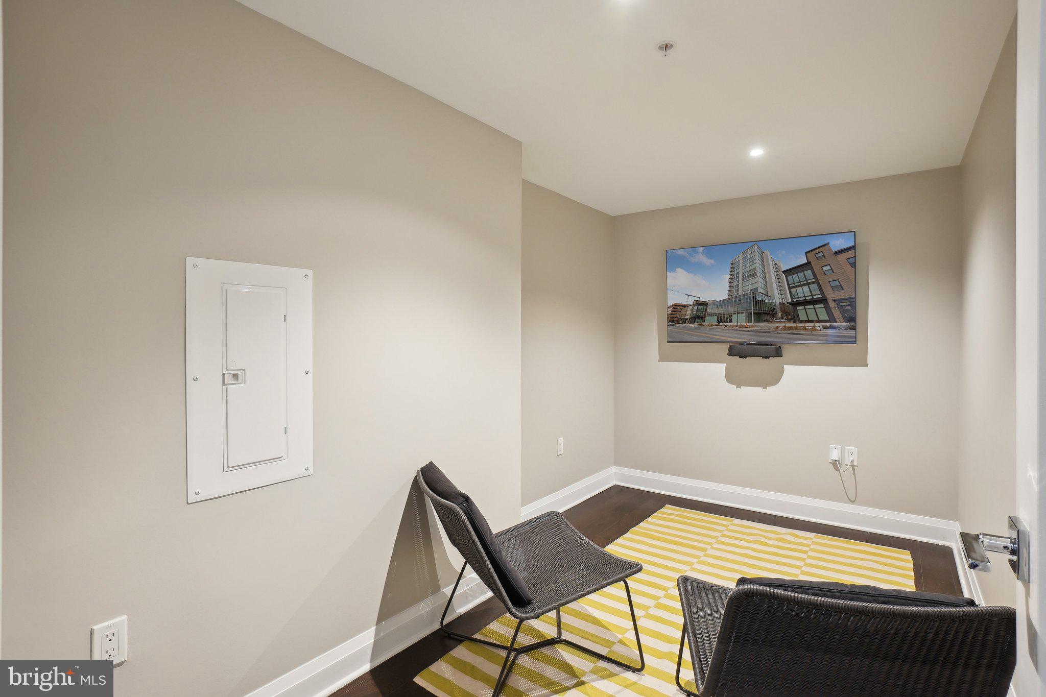 OLD TOWN NORTH - Residential