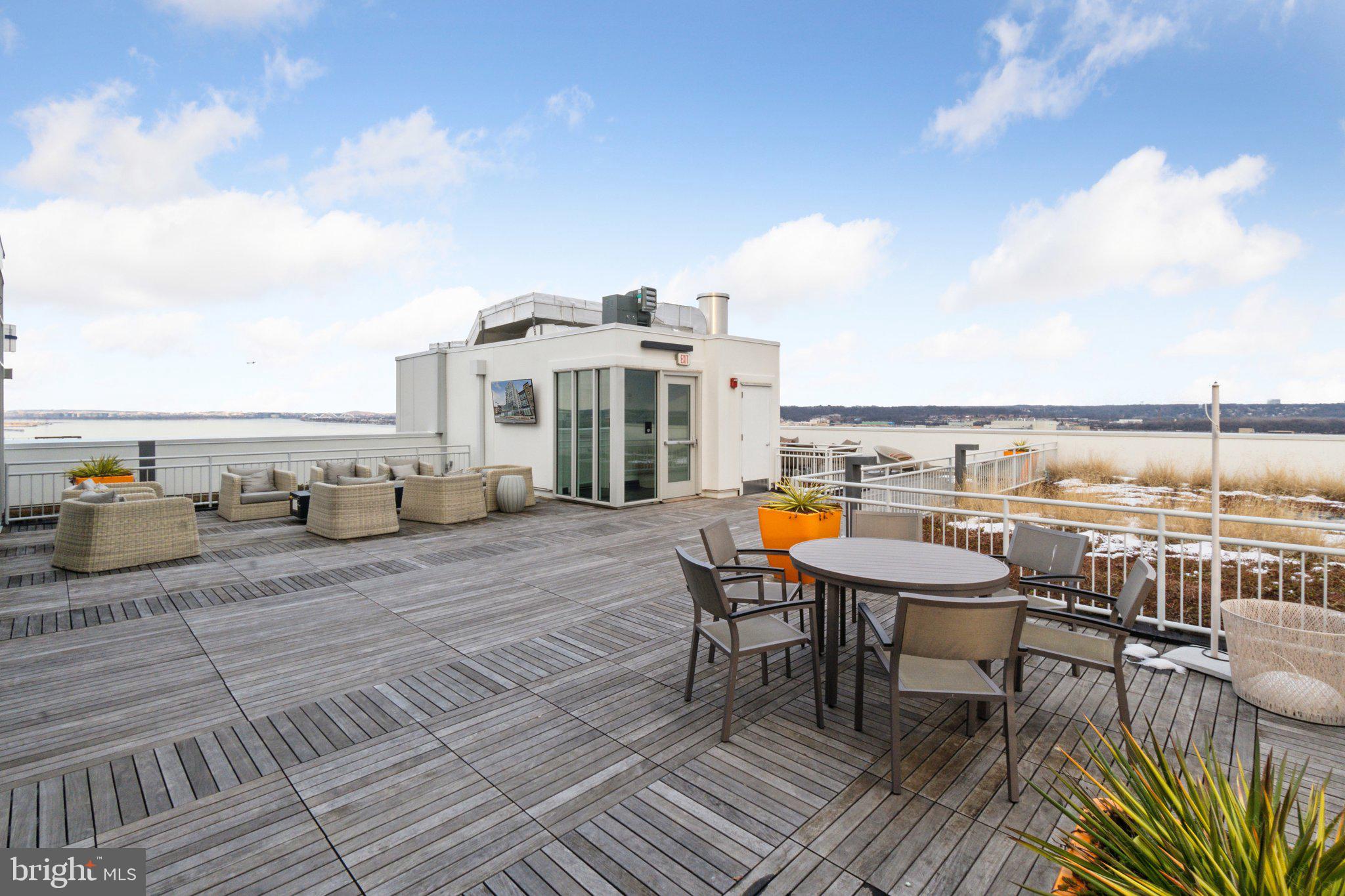 OLD TOWN NORTH - Residential