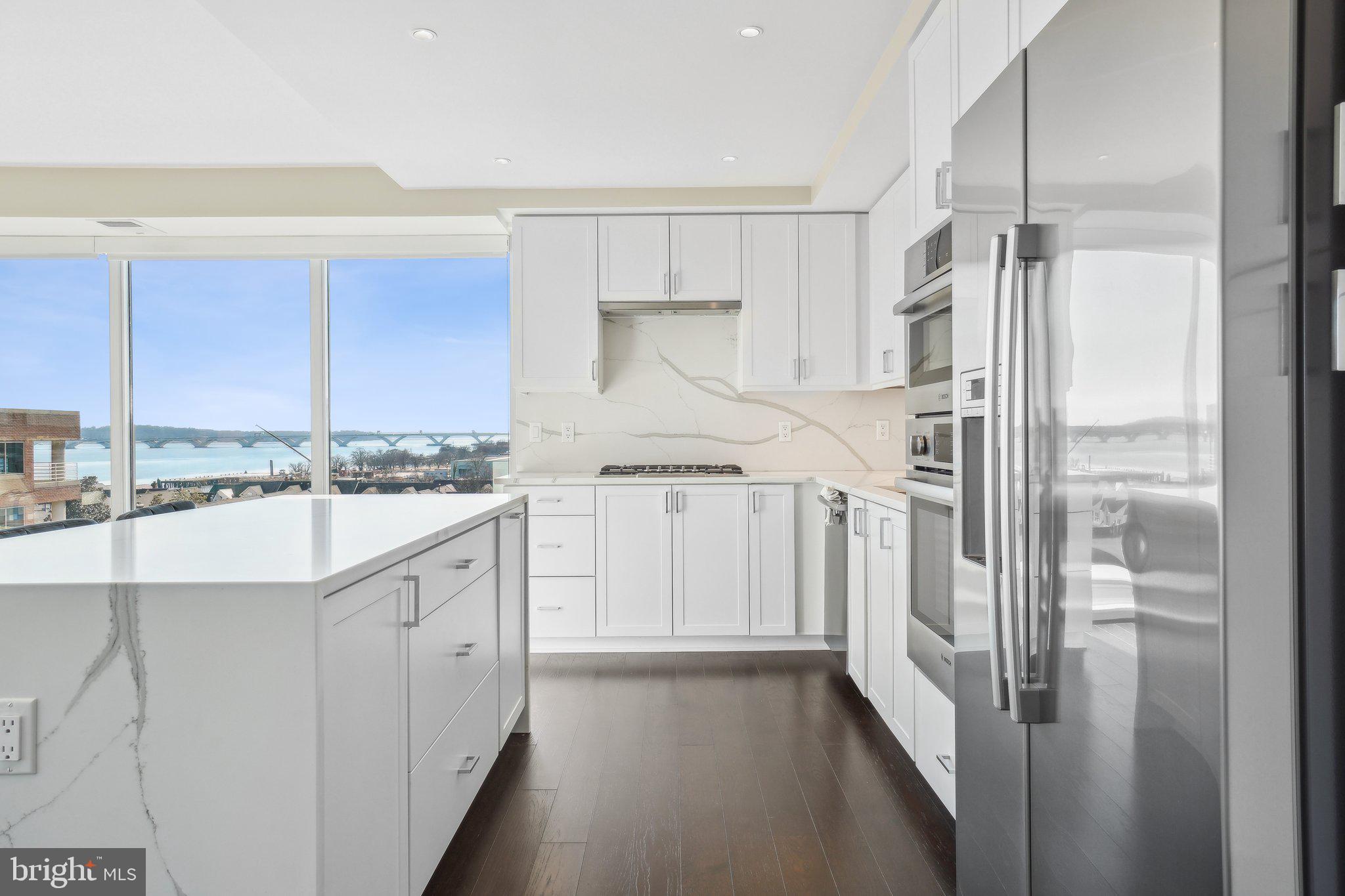 OLD TOWN NORTH - Residential