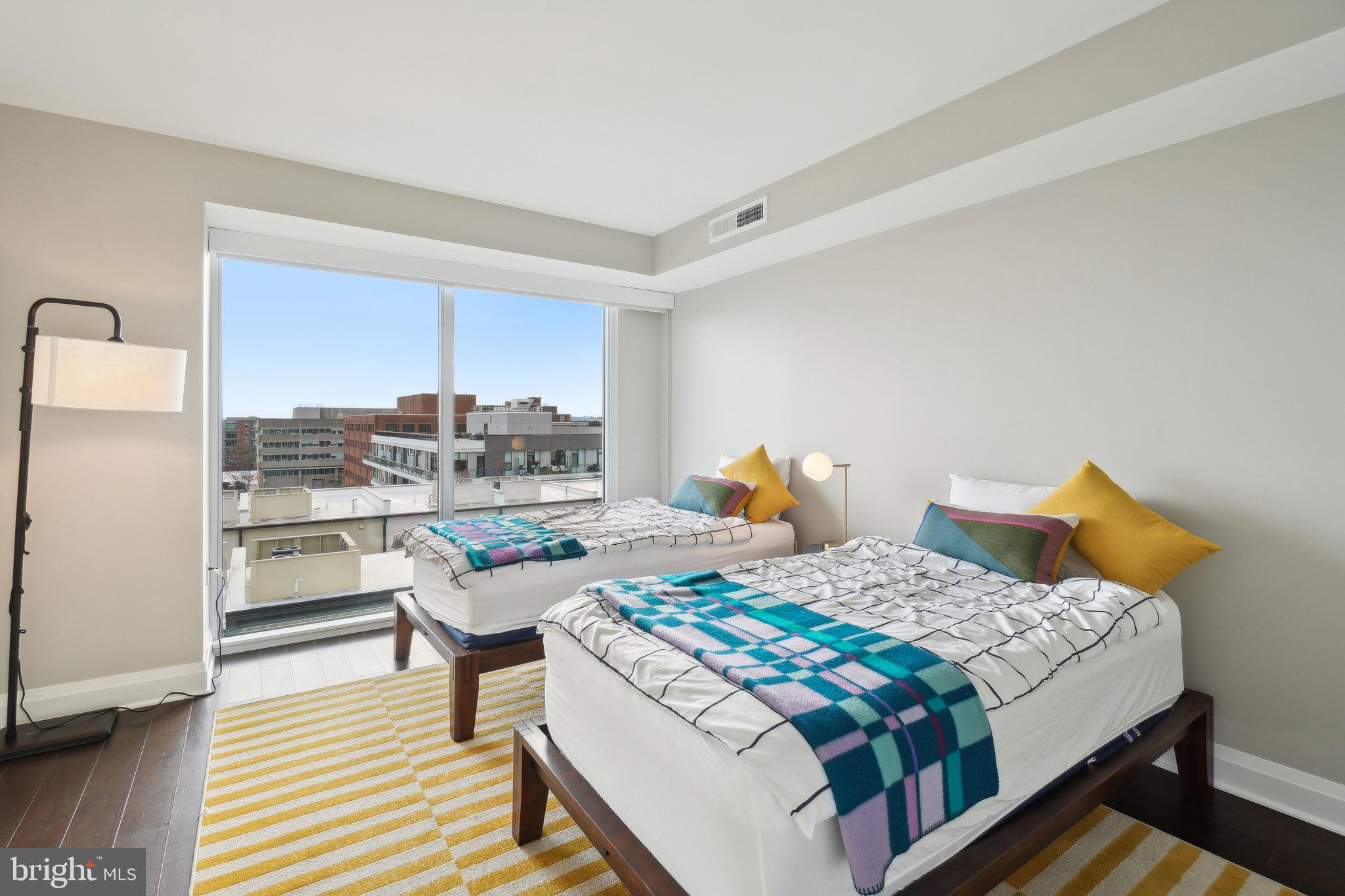 OLD TOWN NORTH - Residential