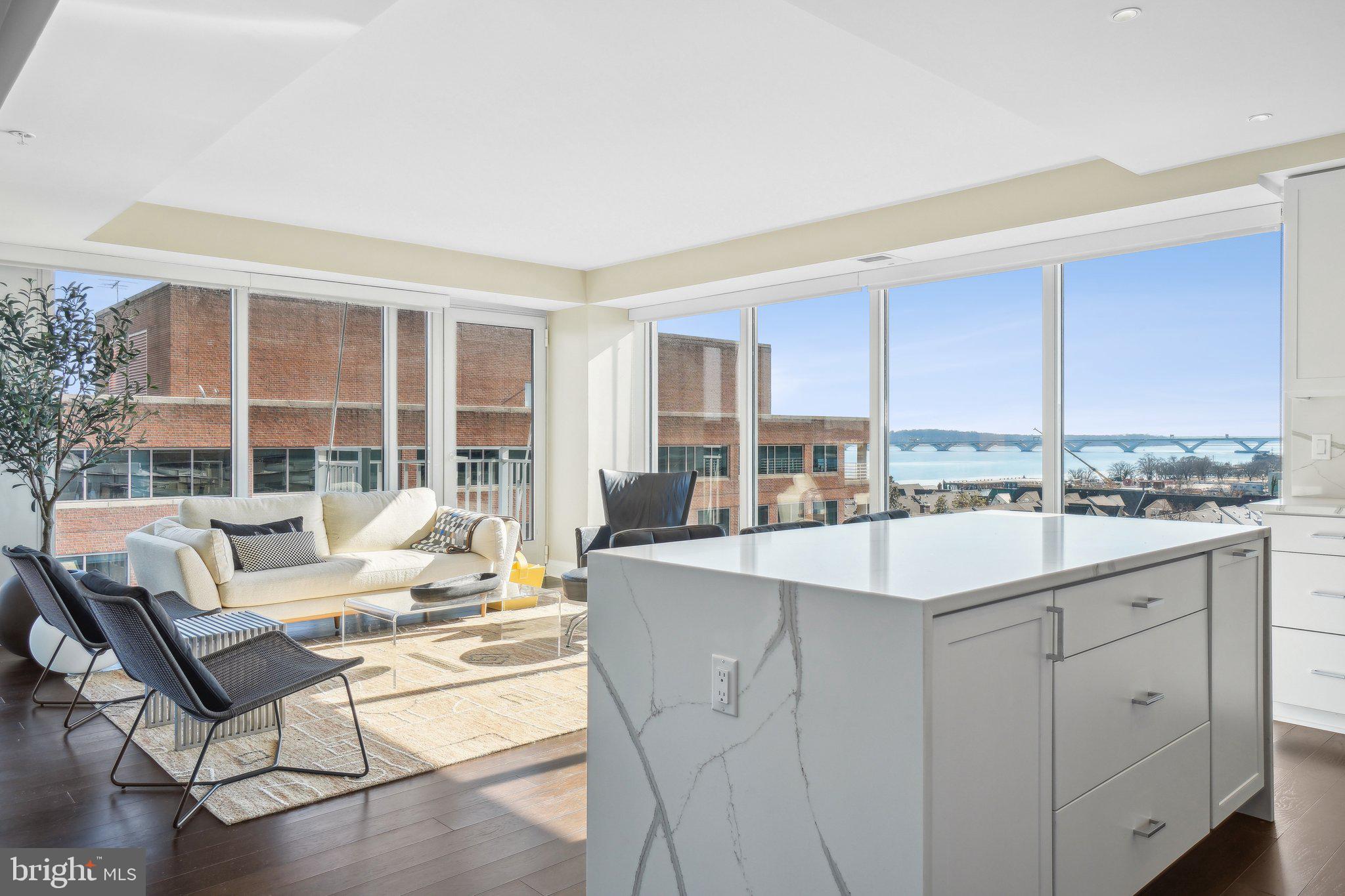 OLD TOWN NORTH - Residential