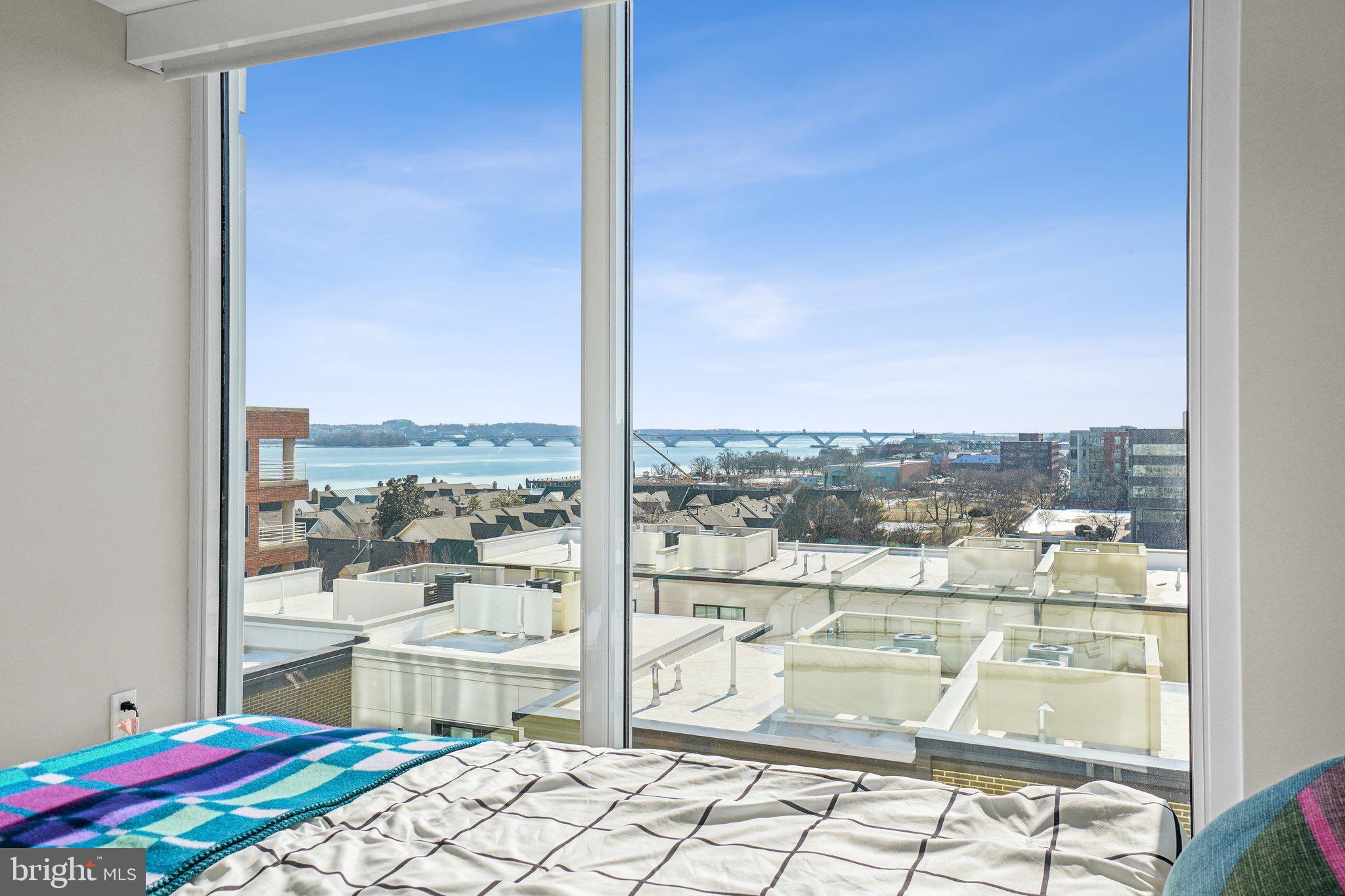 OLD TOWN NORTH - Residential