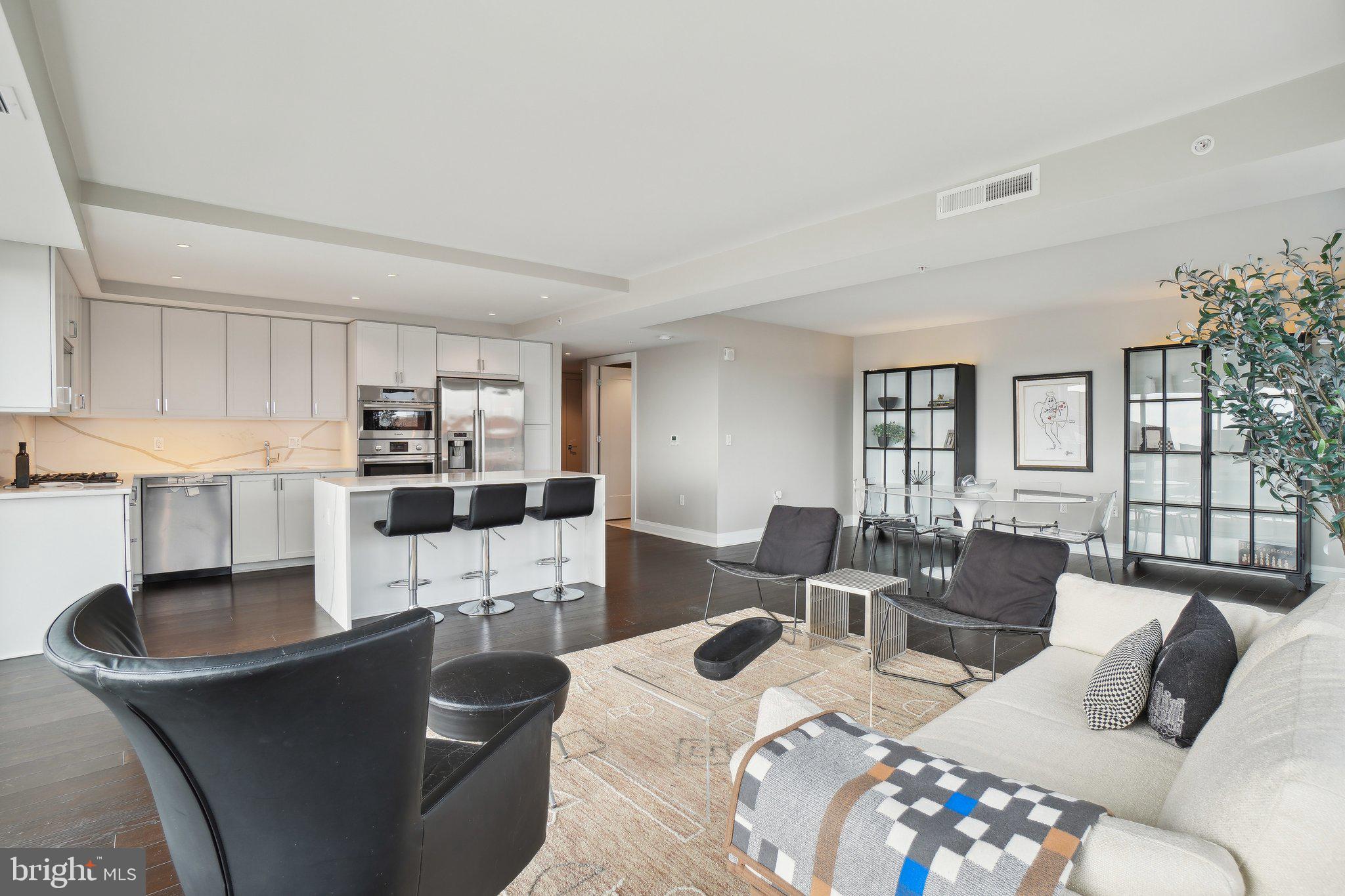 OLD TOWN NORTH - Residential