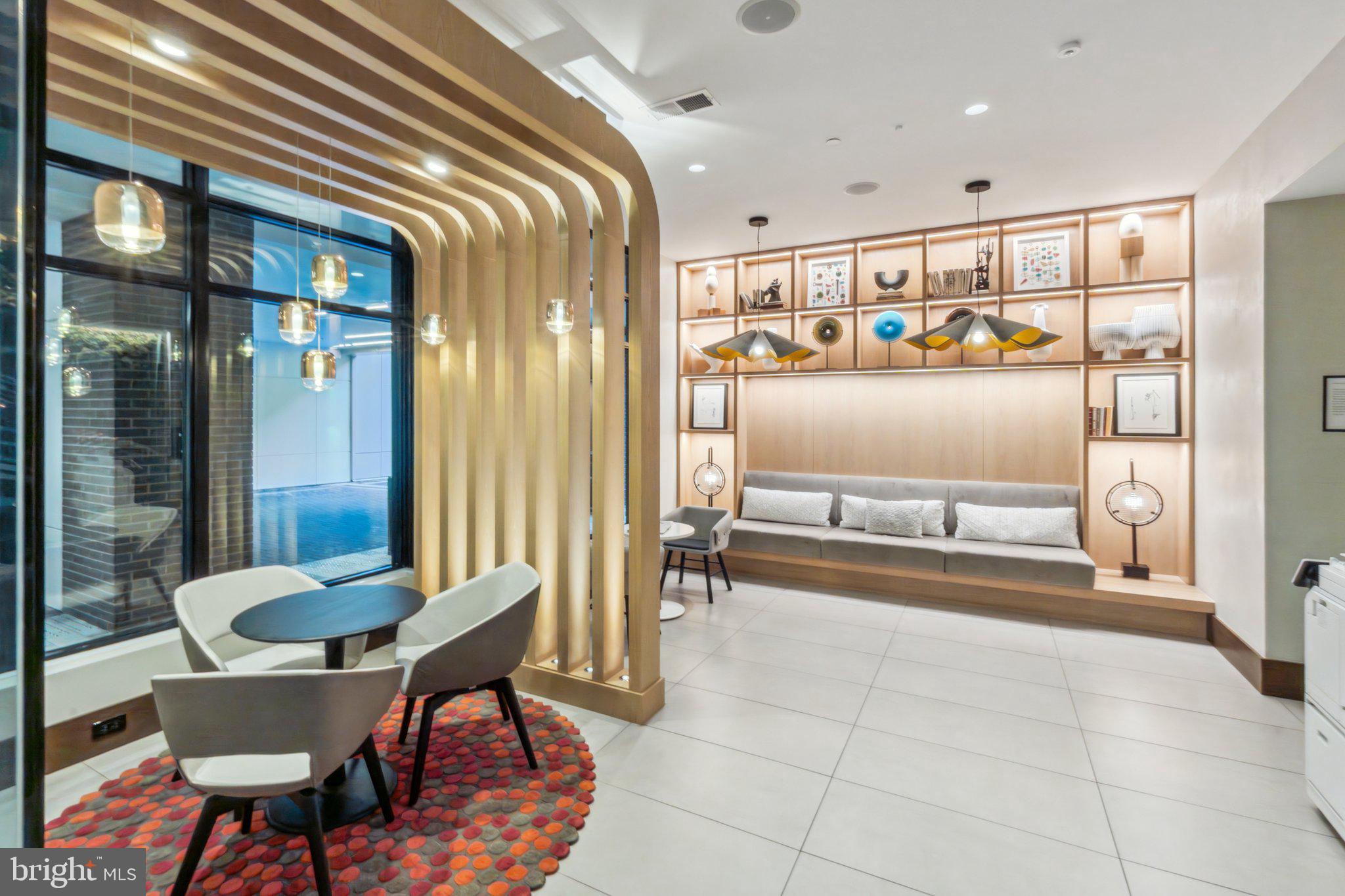 OLD TOWN NORTH - Residential