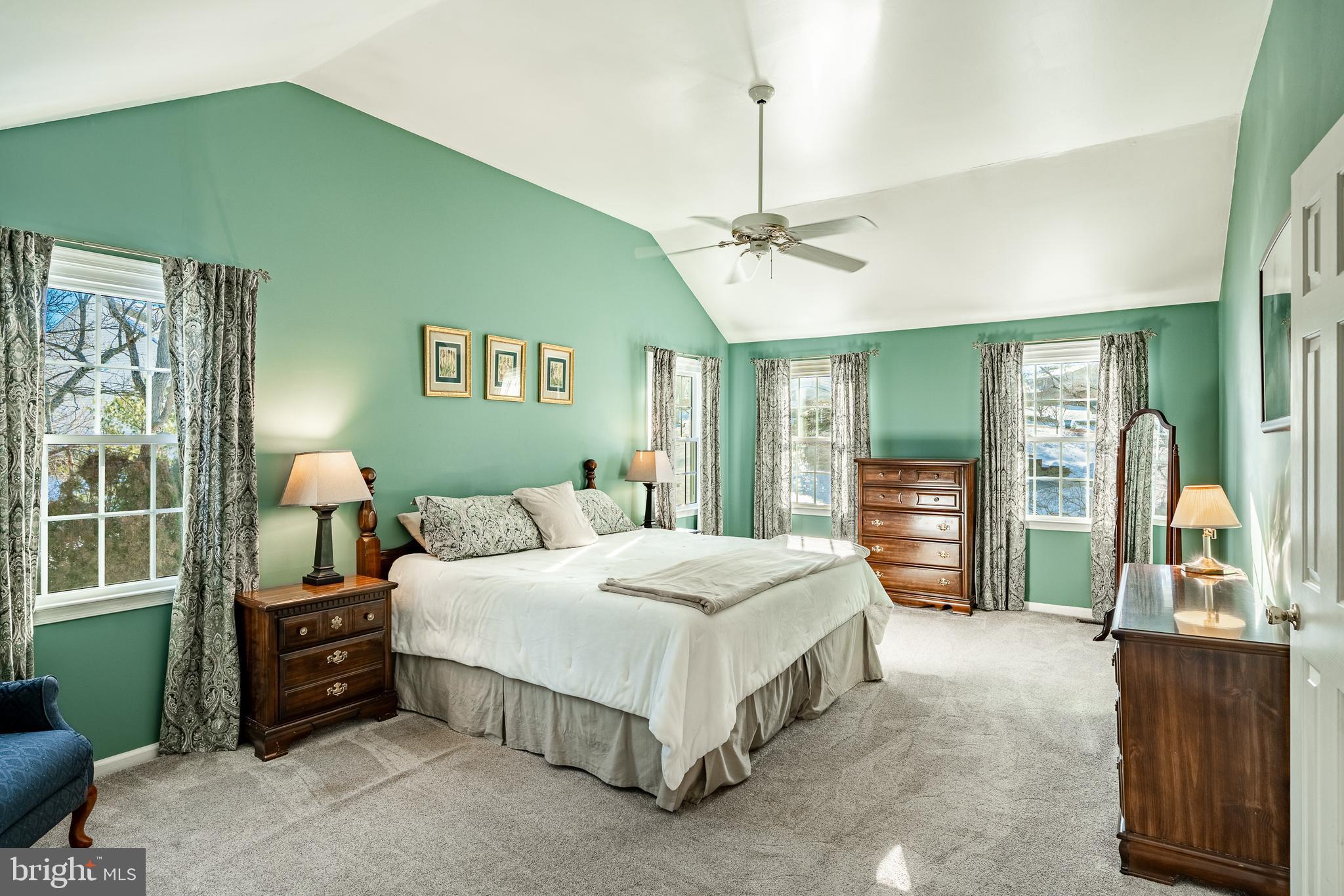 WOODS OF BROOKFIEL - Residential