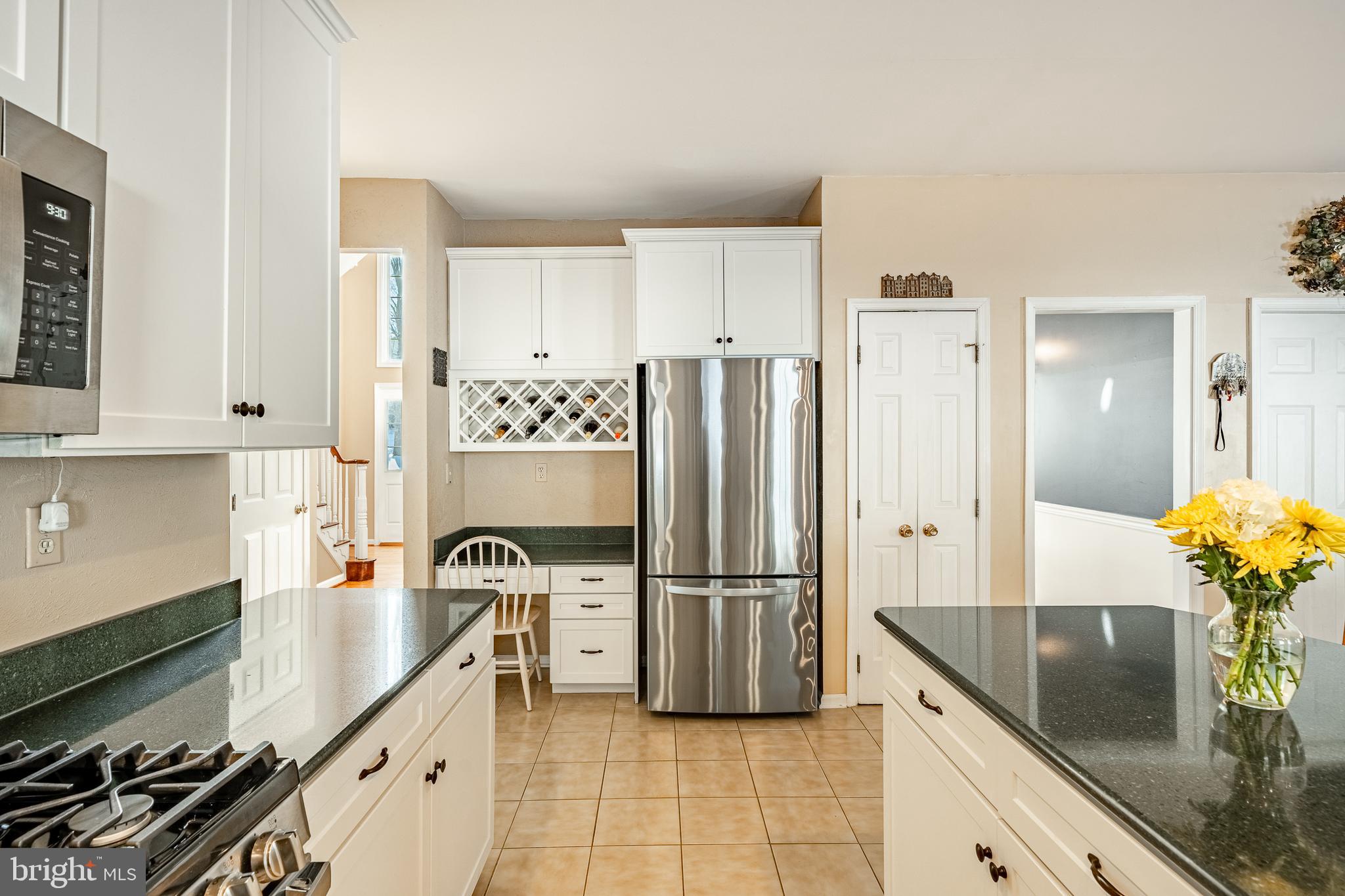 WOODS OF BROOKFIEL - Residential