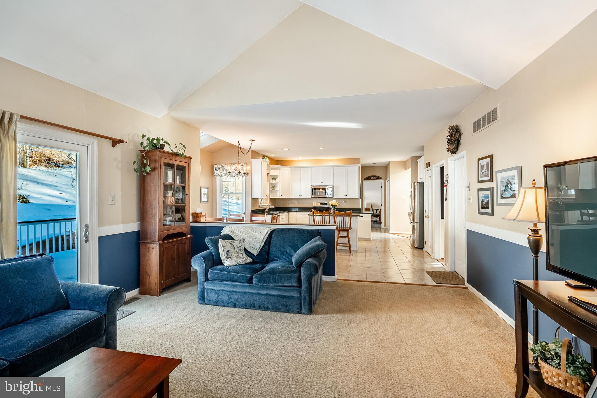 WOODS OF BROOKFIEL - Residential