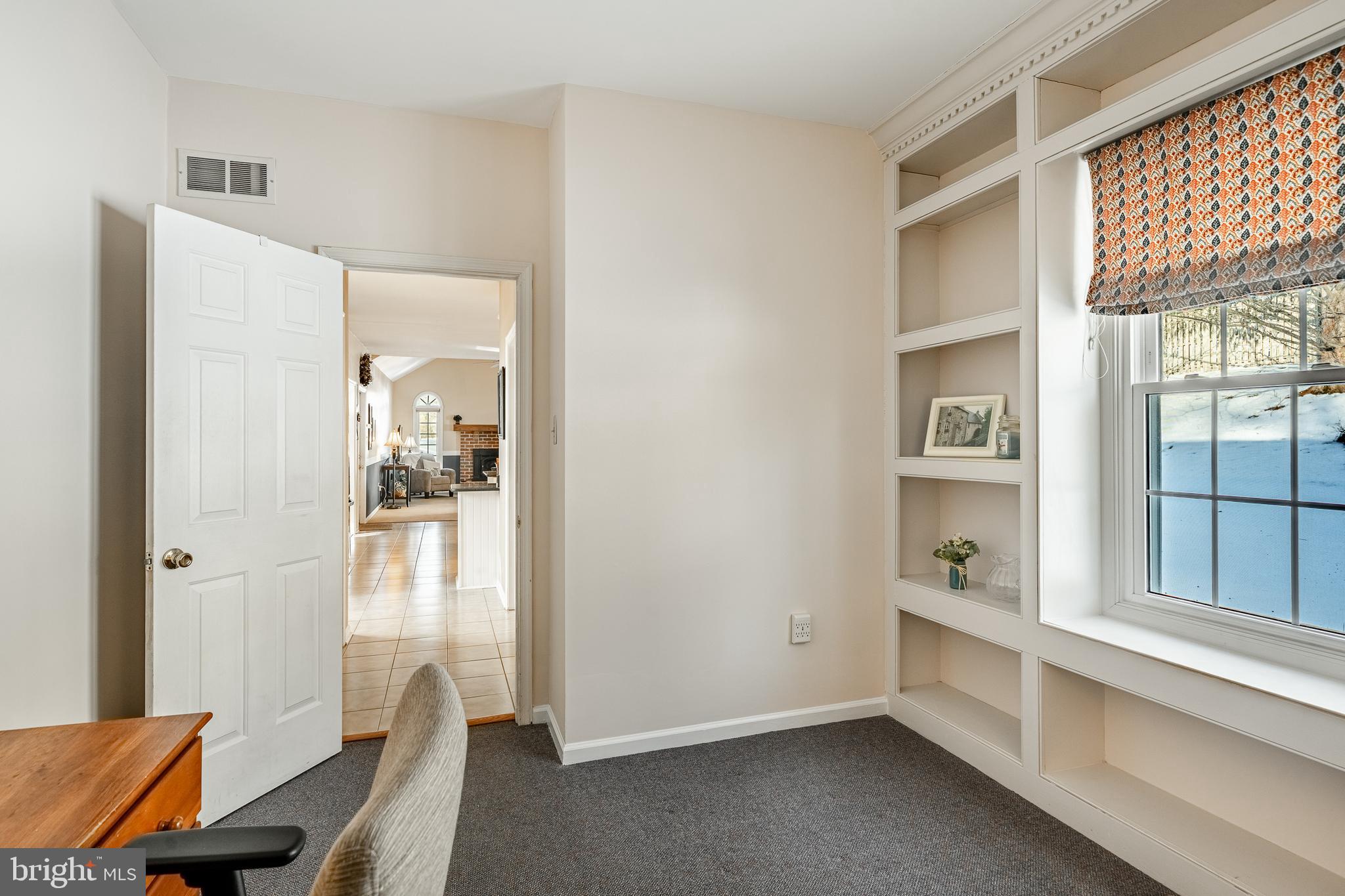 WOODS OF BROOKFIEL - Residential