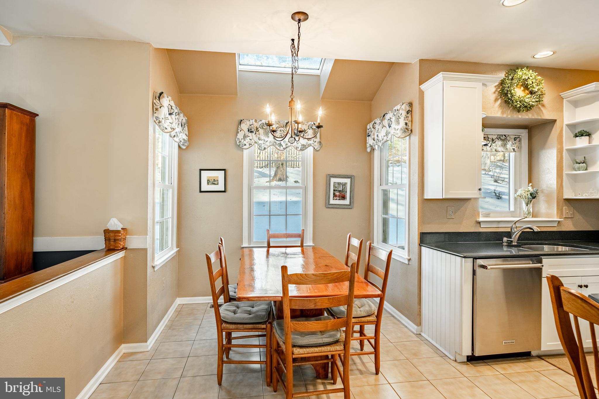 WOODS OF BROOKFIEL - Residential