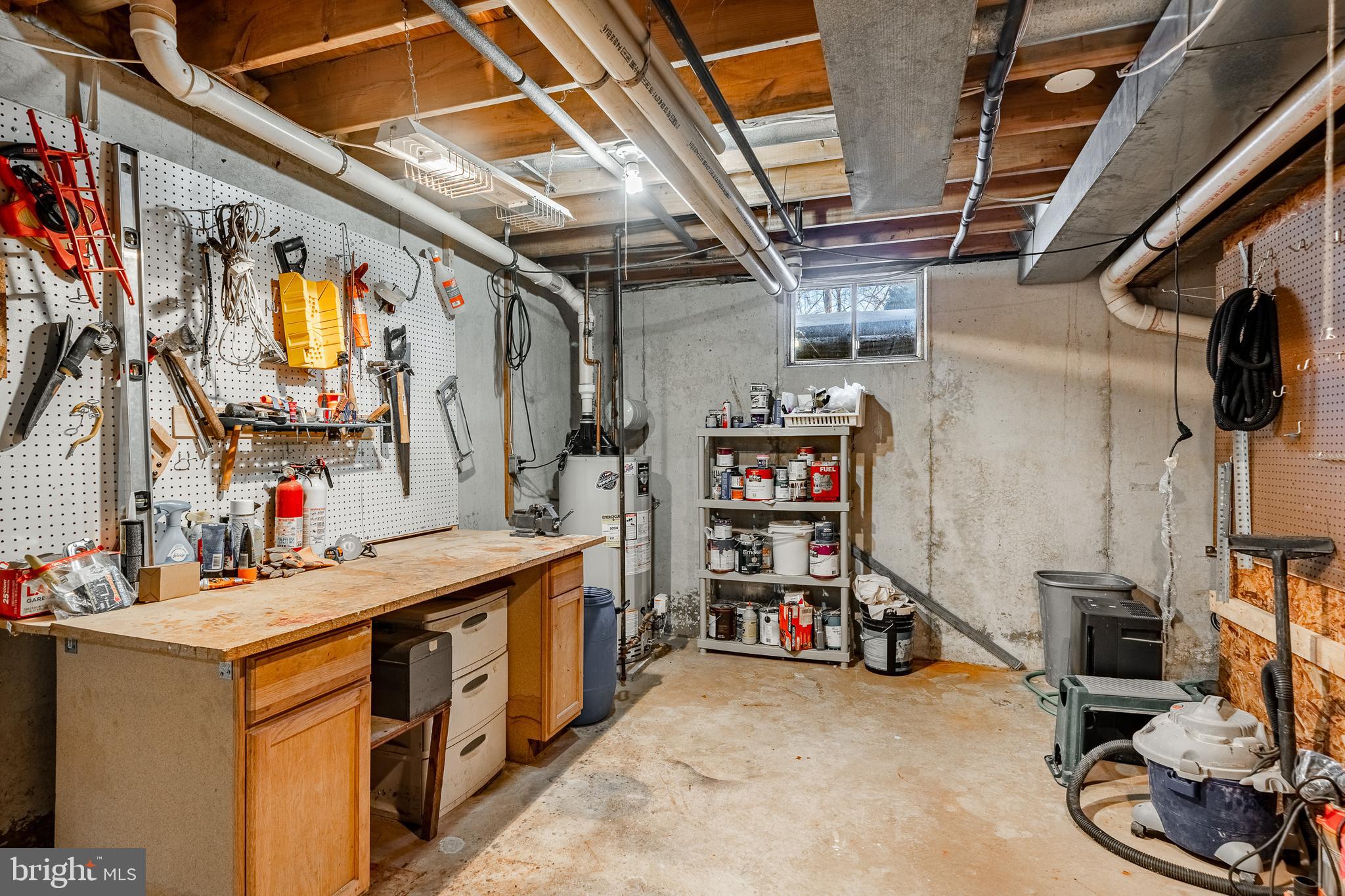 WOODS OF BROOKFIEL - Residential