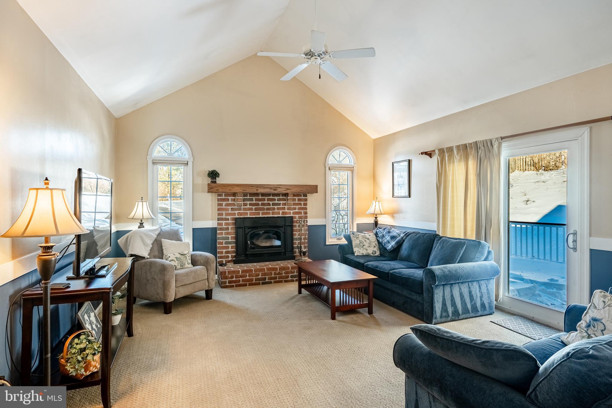 WOODS OF BROOKFIEL - Residential