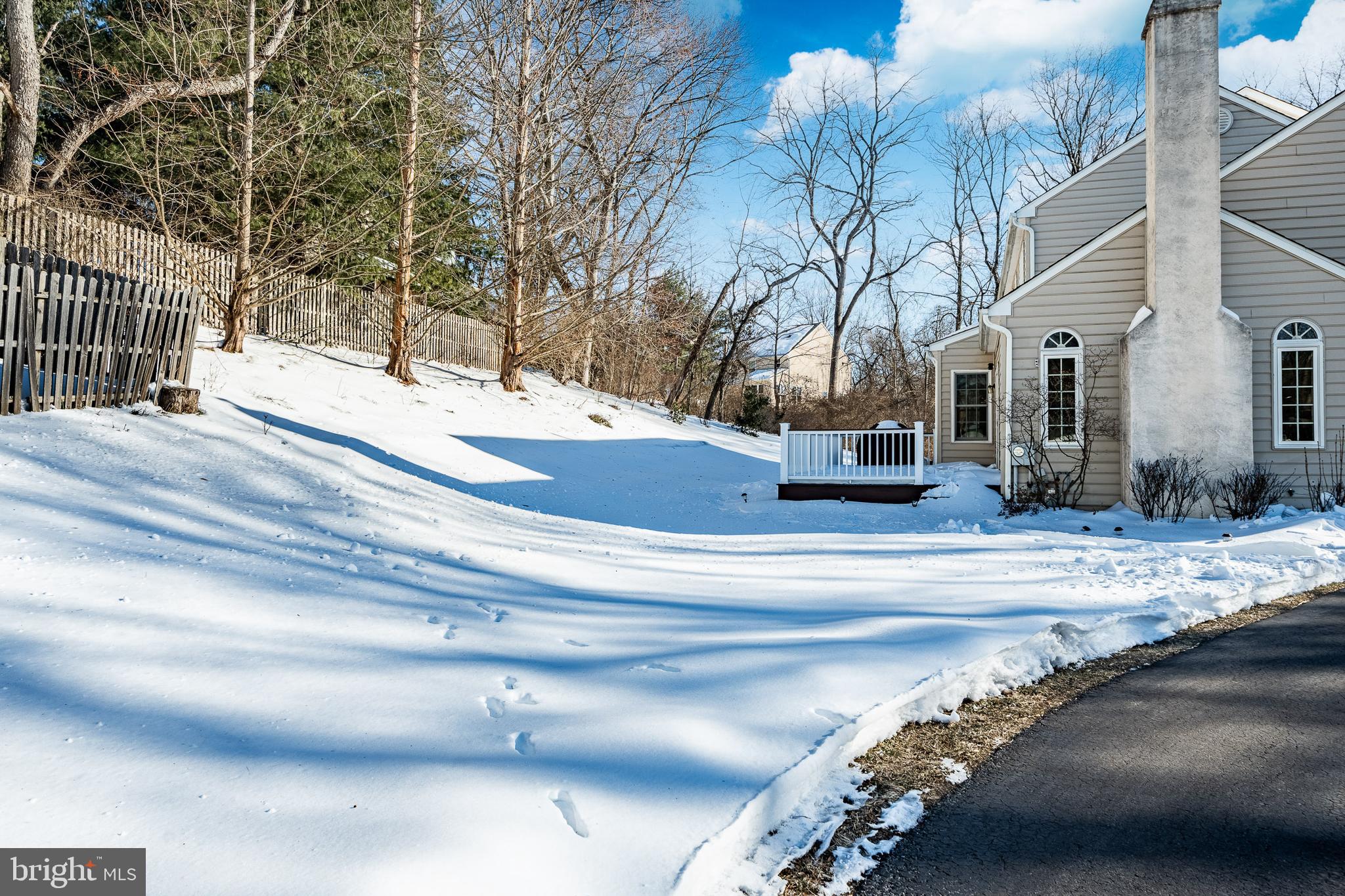 WOODS OF BROOKFIEL - Residential