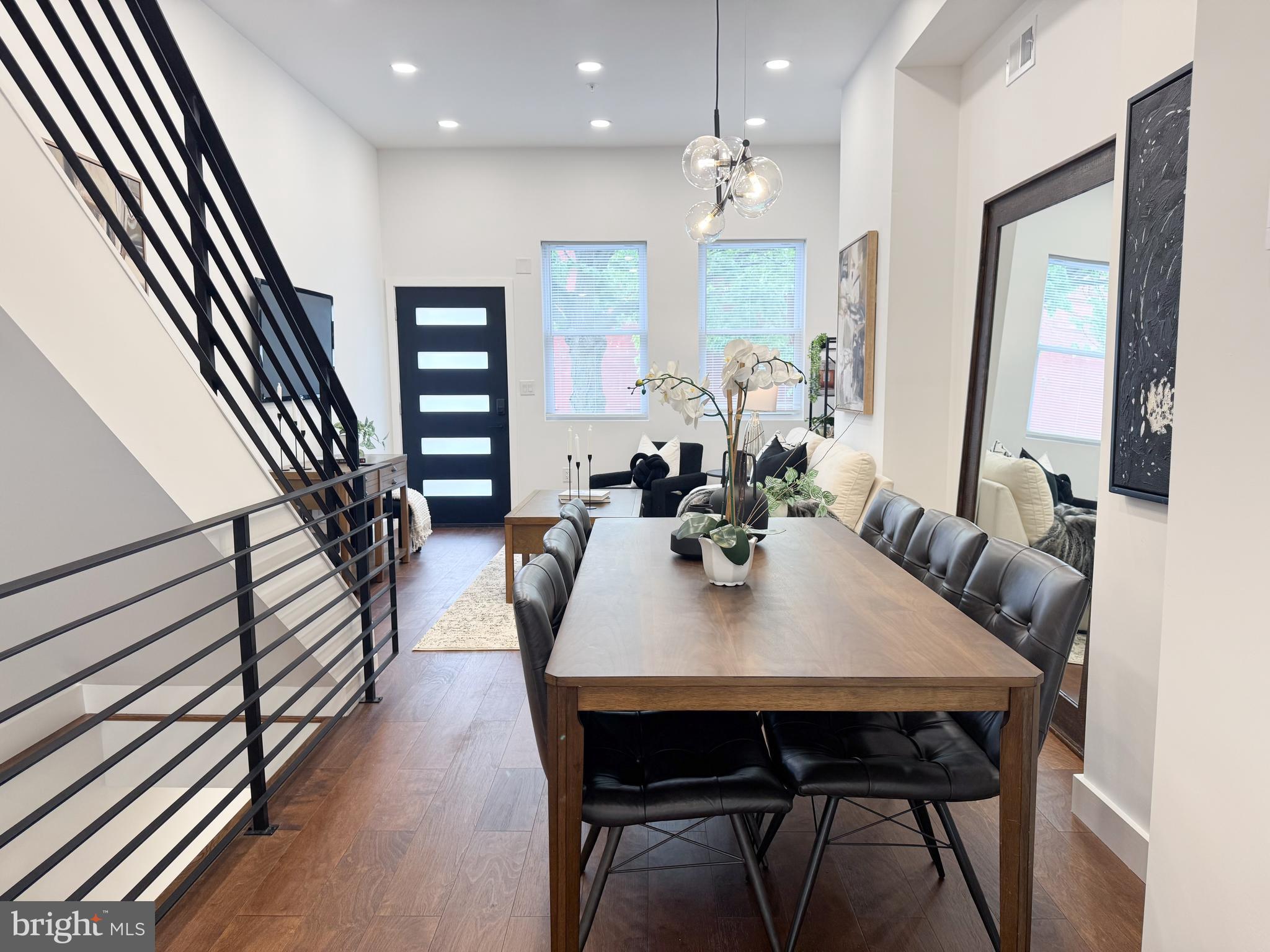 NORRIS SQUARE - Residential