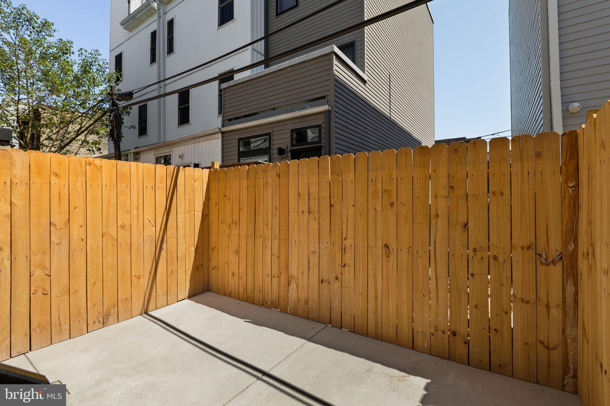 NORRIS SQUARE - Residential