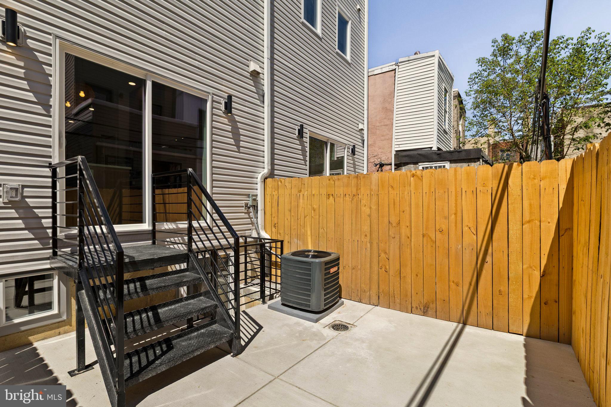 NORRIS SQUARE - Residential