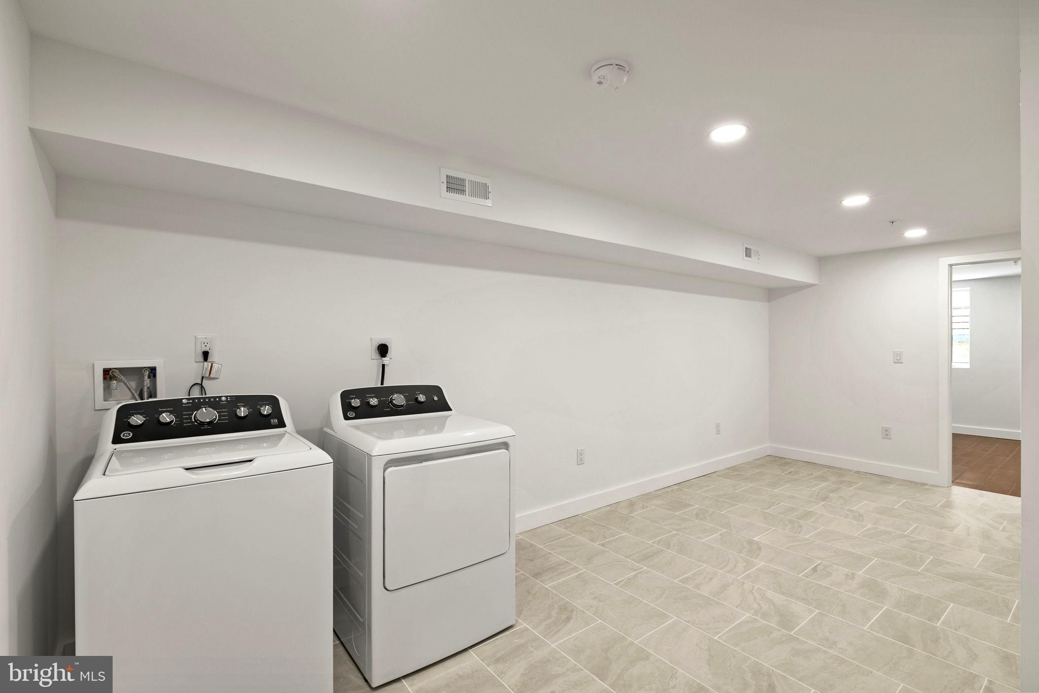 NORRIS SQUARE - Residential