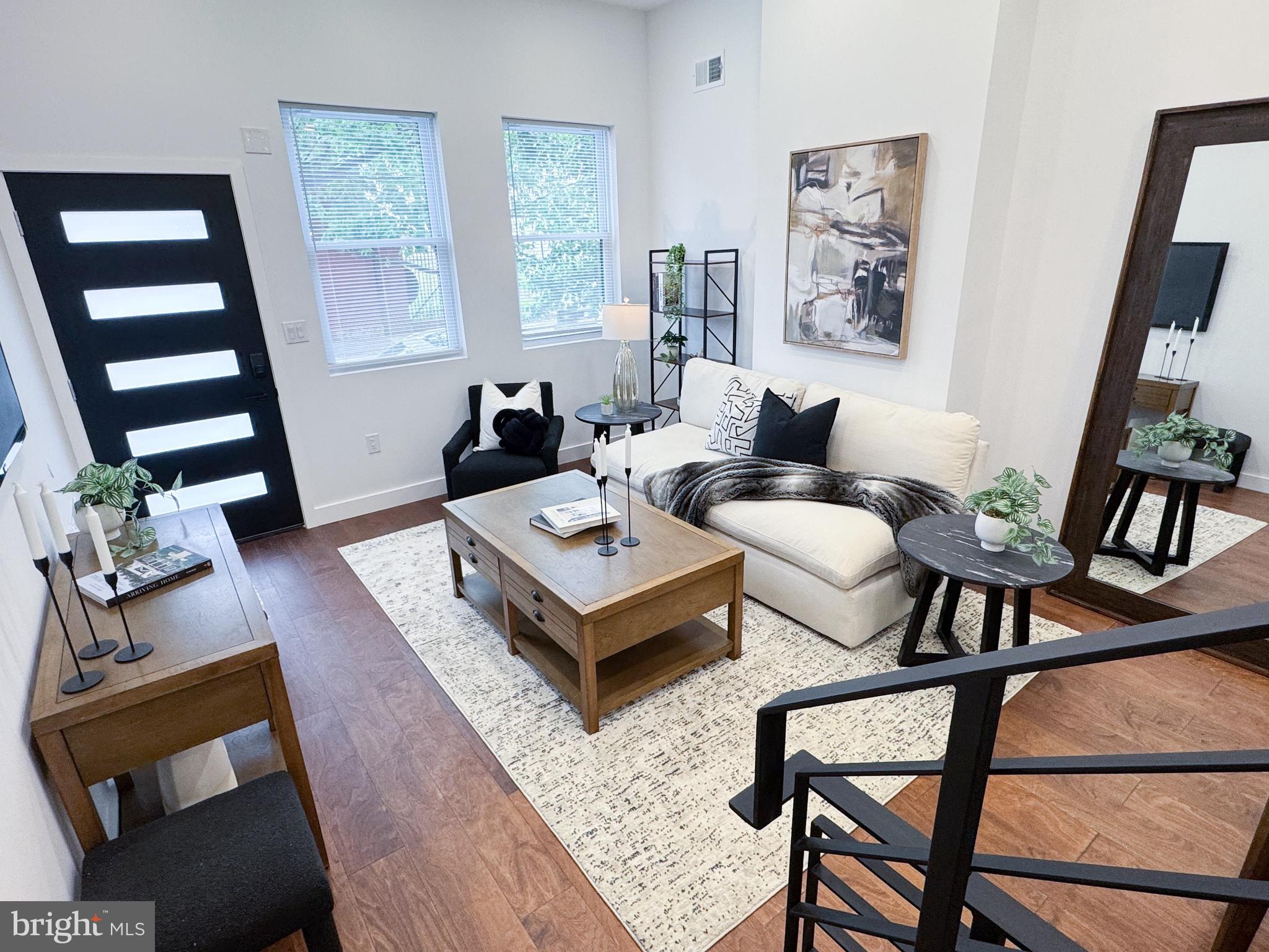 NORRIS SQUARE - Residential