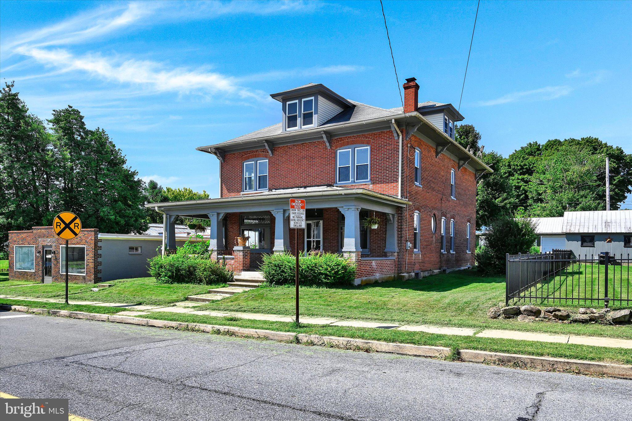 32 N MAIN STREET