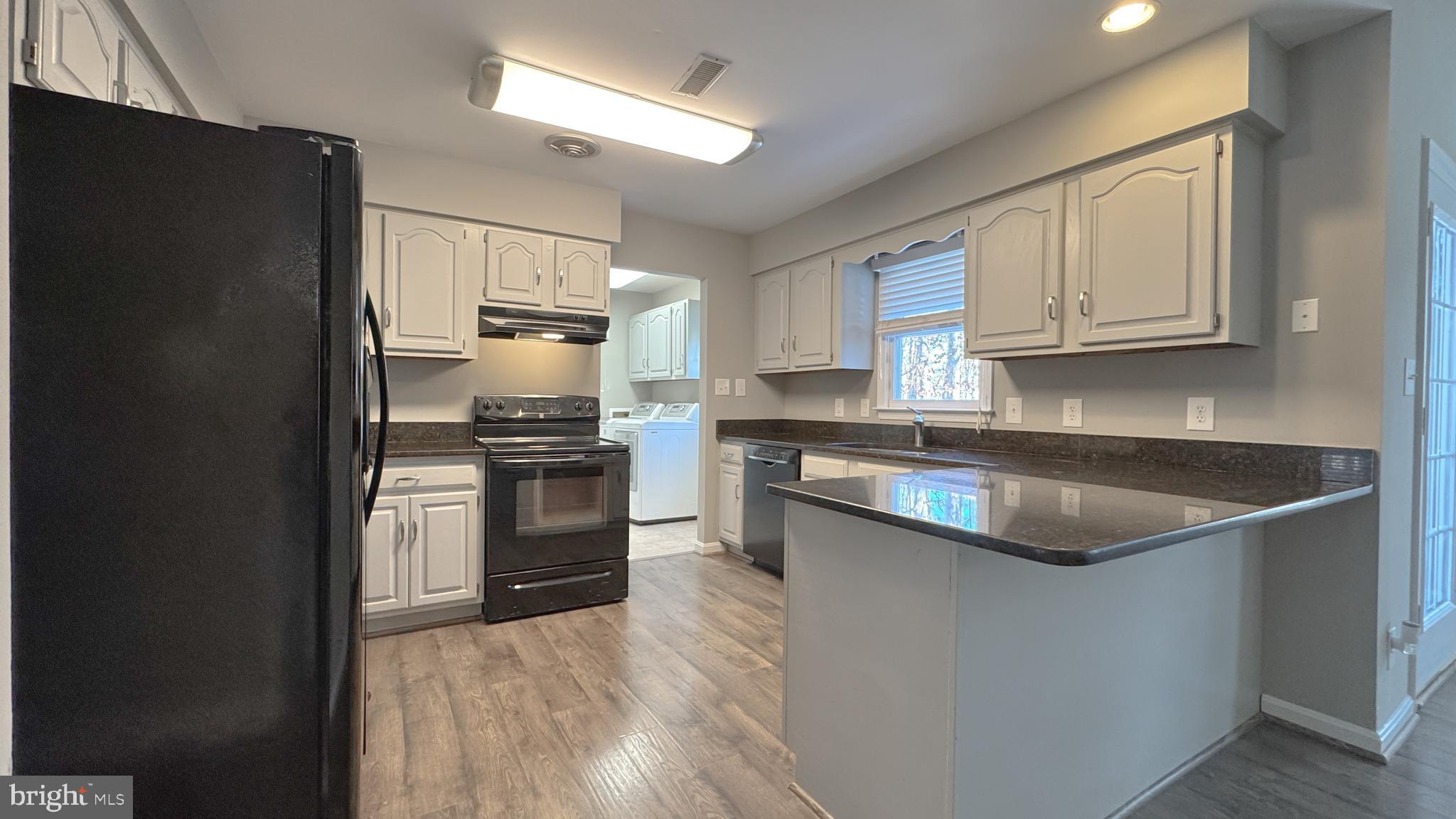 LEAVELLS CROSSING - Residential