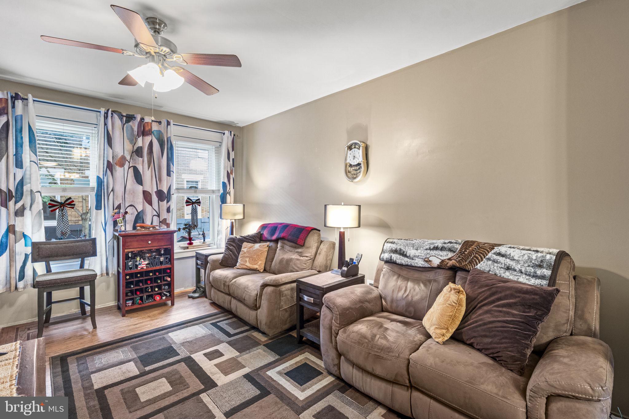 DICKINSON NARROWS - Residential