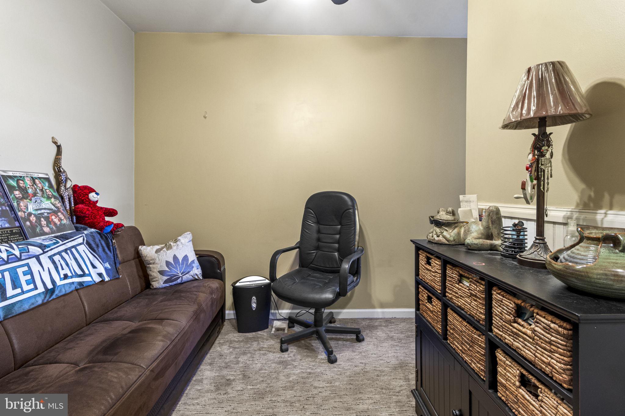 DICKINSON NARROWS - Residential