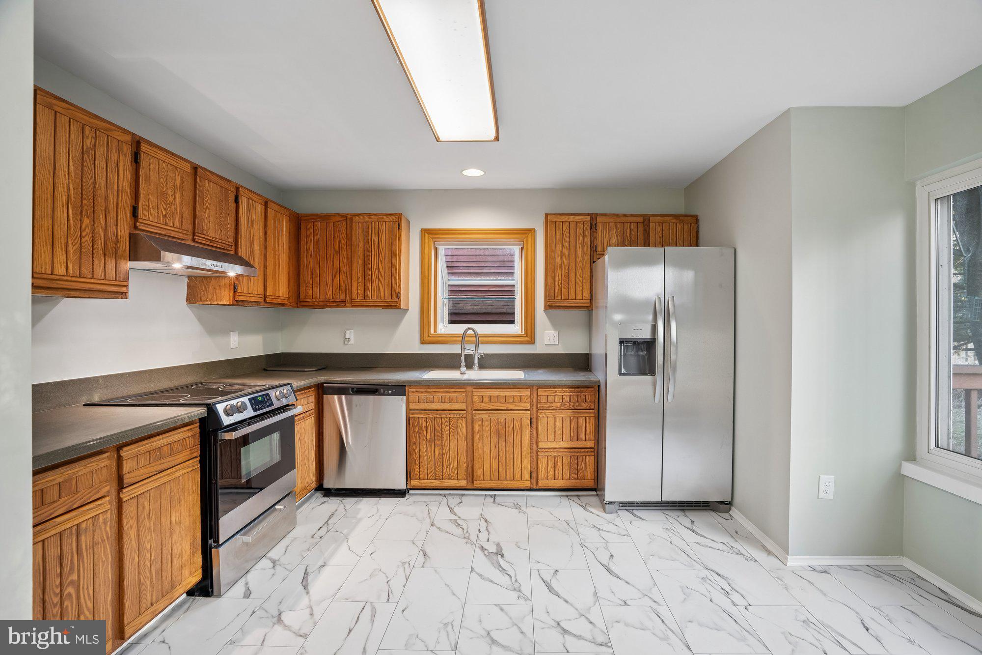 GEORGETOWN GROVE - Residential