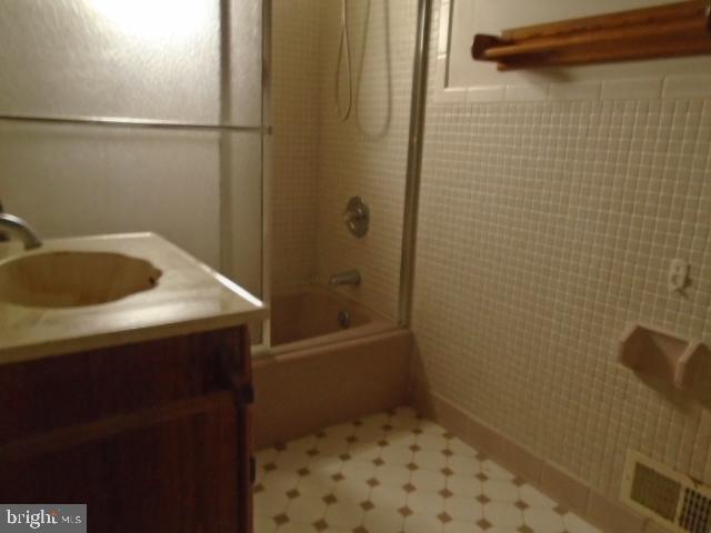 RIVIERA BEACH - Residential