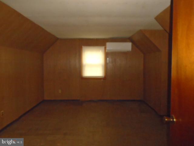 RIVIERA BEACH - Residential