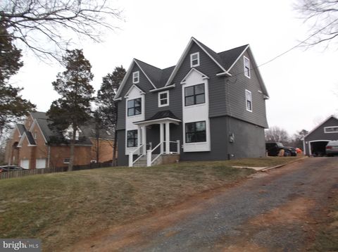 Property photo of 8323 Rolling Road, Manassas, VA 20110