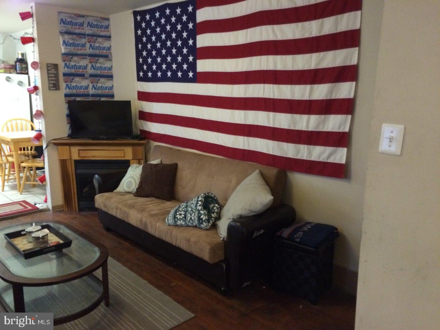 UNIVERSITY CITY - Residential