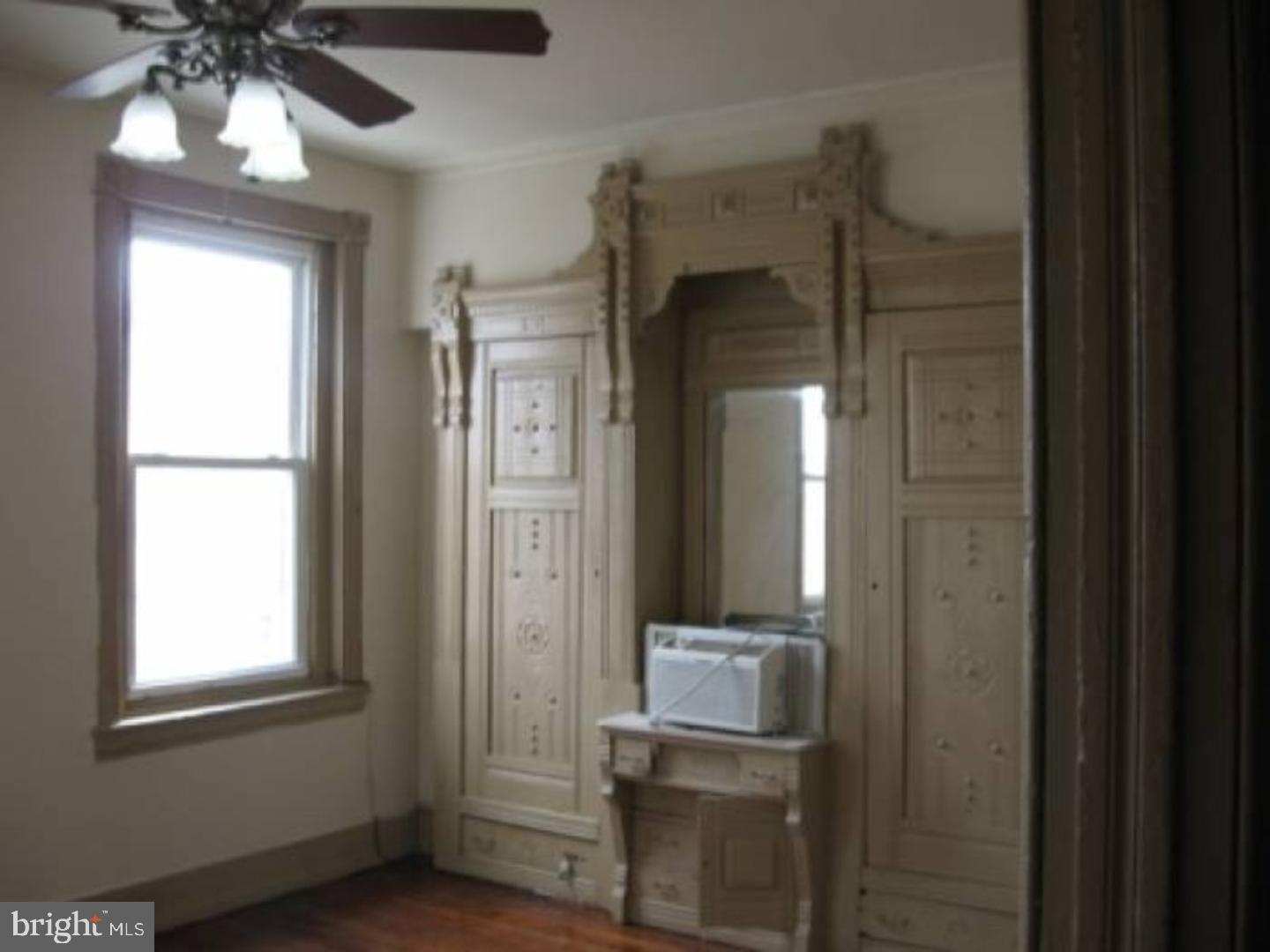 UNIVERSITY CITY - Residential