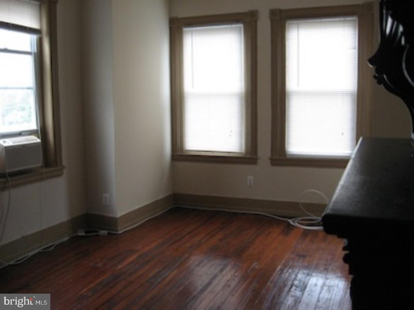 UNIVERSITY CITY - Residential