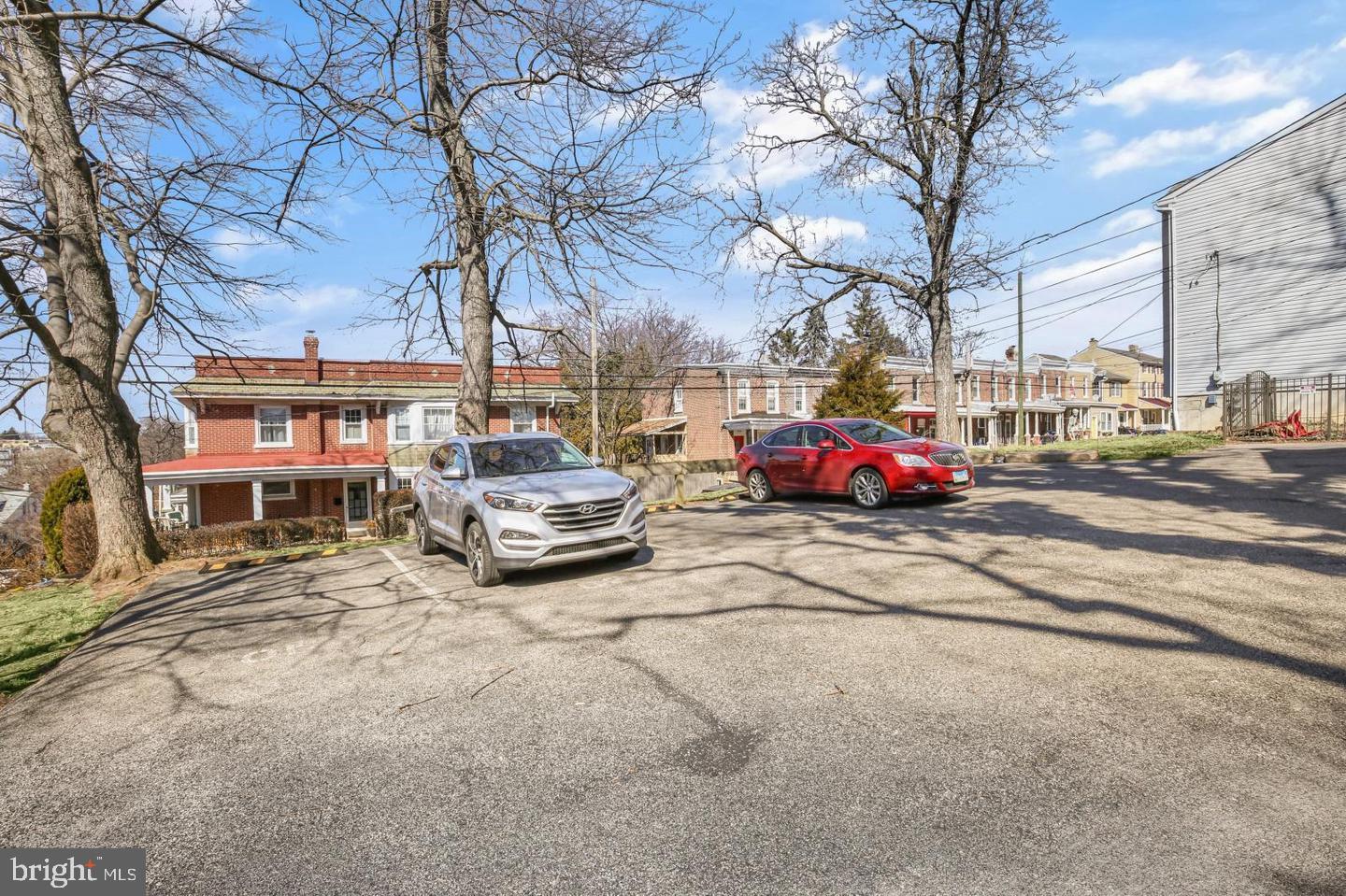 MANAYUNK - Residential Income