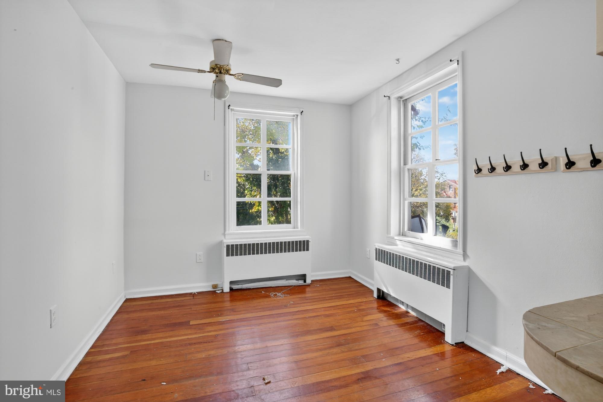 MANAYUNK - Residential Income