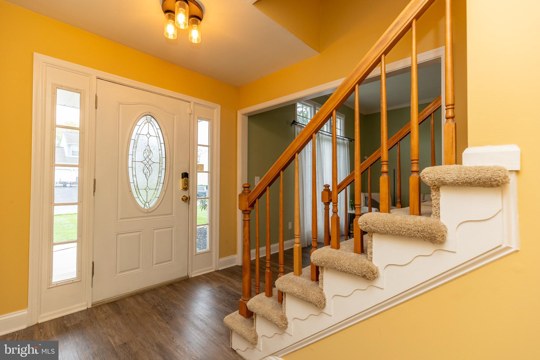 215 E FLAGSTONE DRIVE