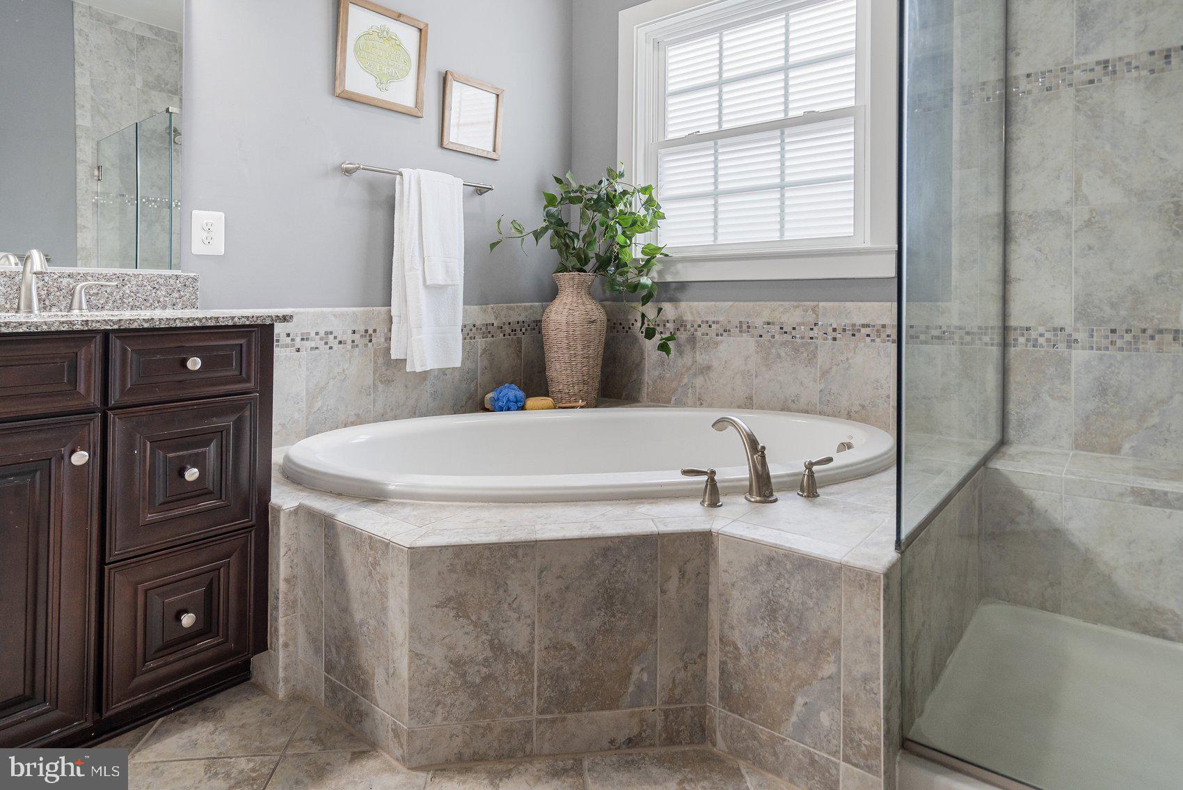 ANNE ARUNDEL - Residential Lease