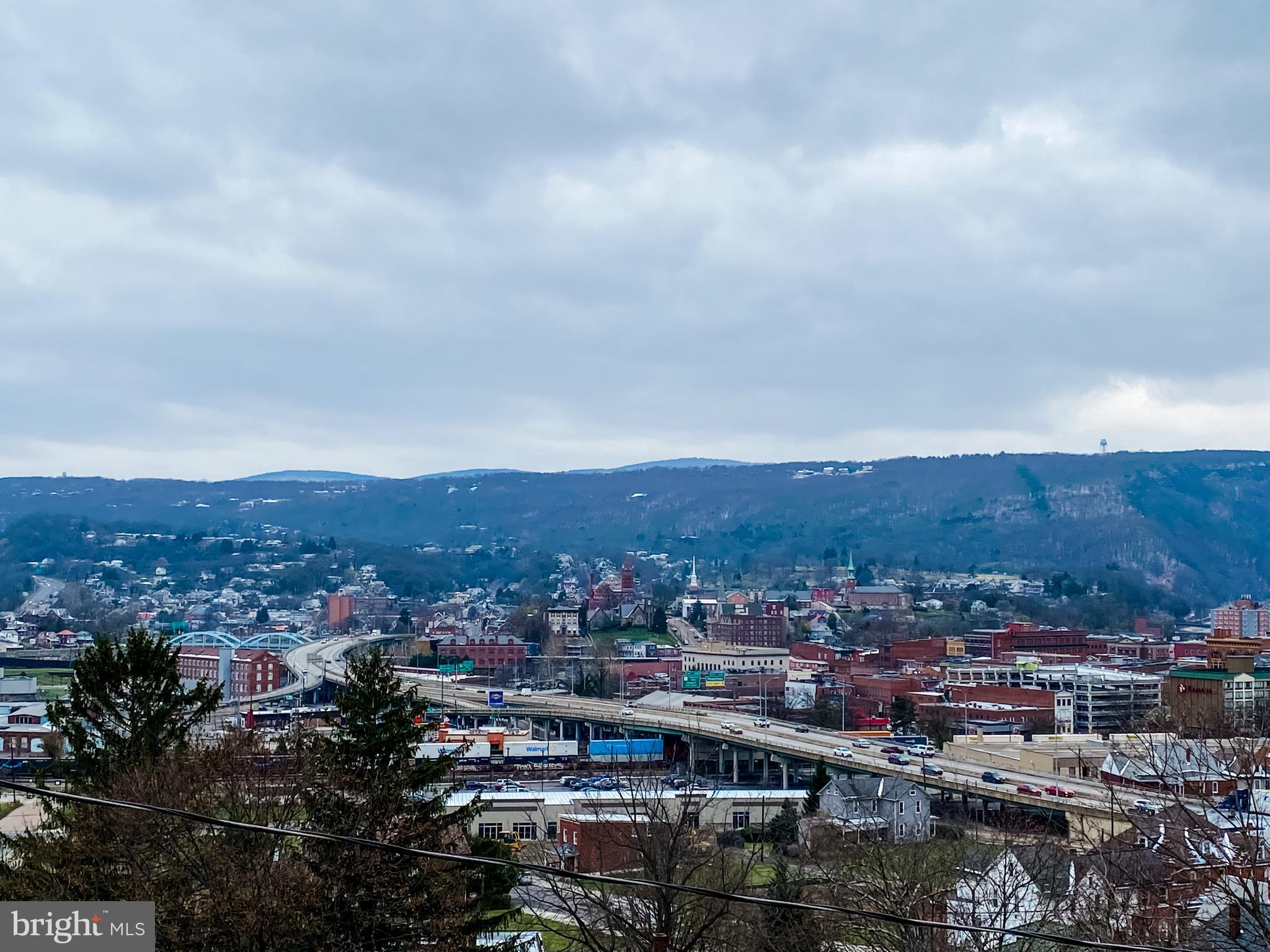 SOUTH END - Residential