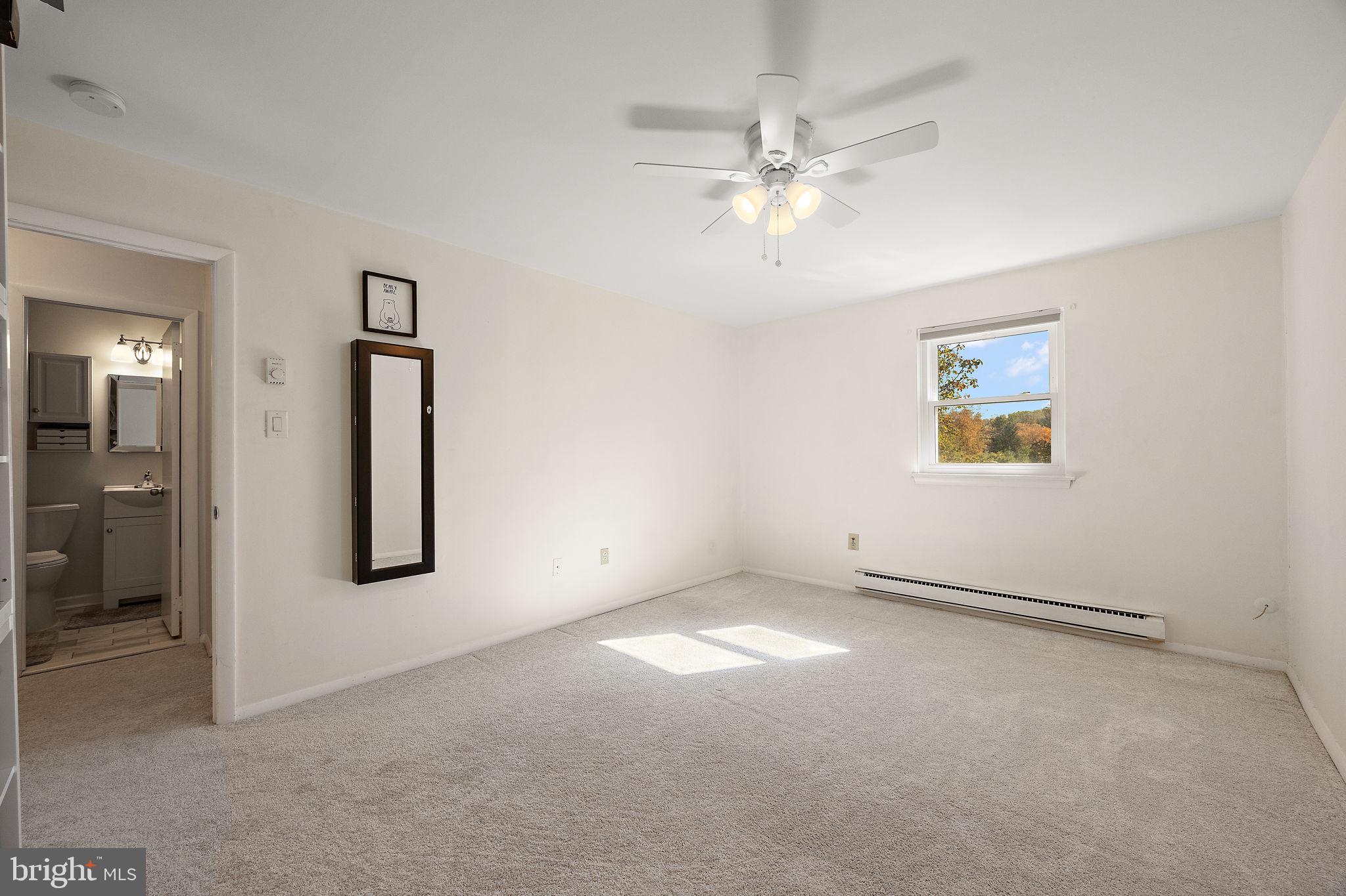 CROFTON COURT COND - Residential