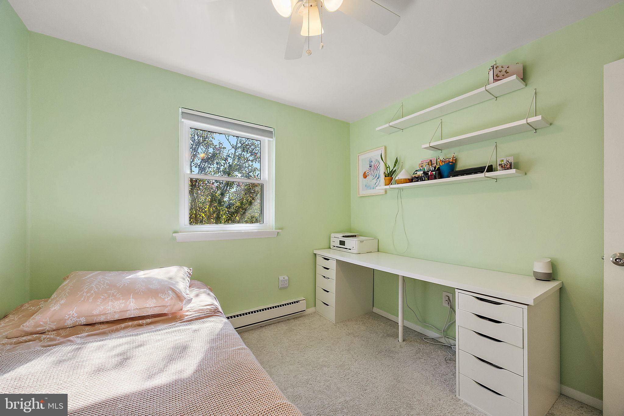 CROFTON COURT COND - Residential